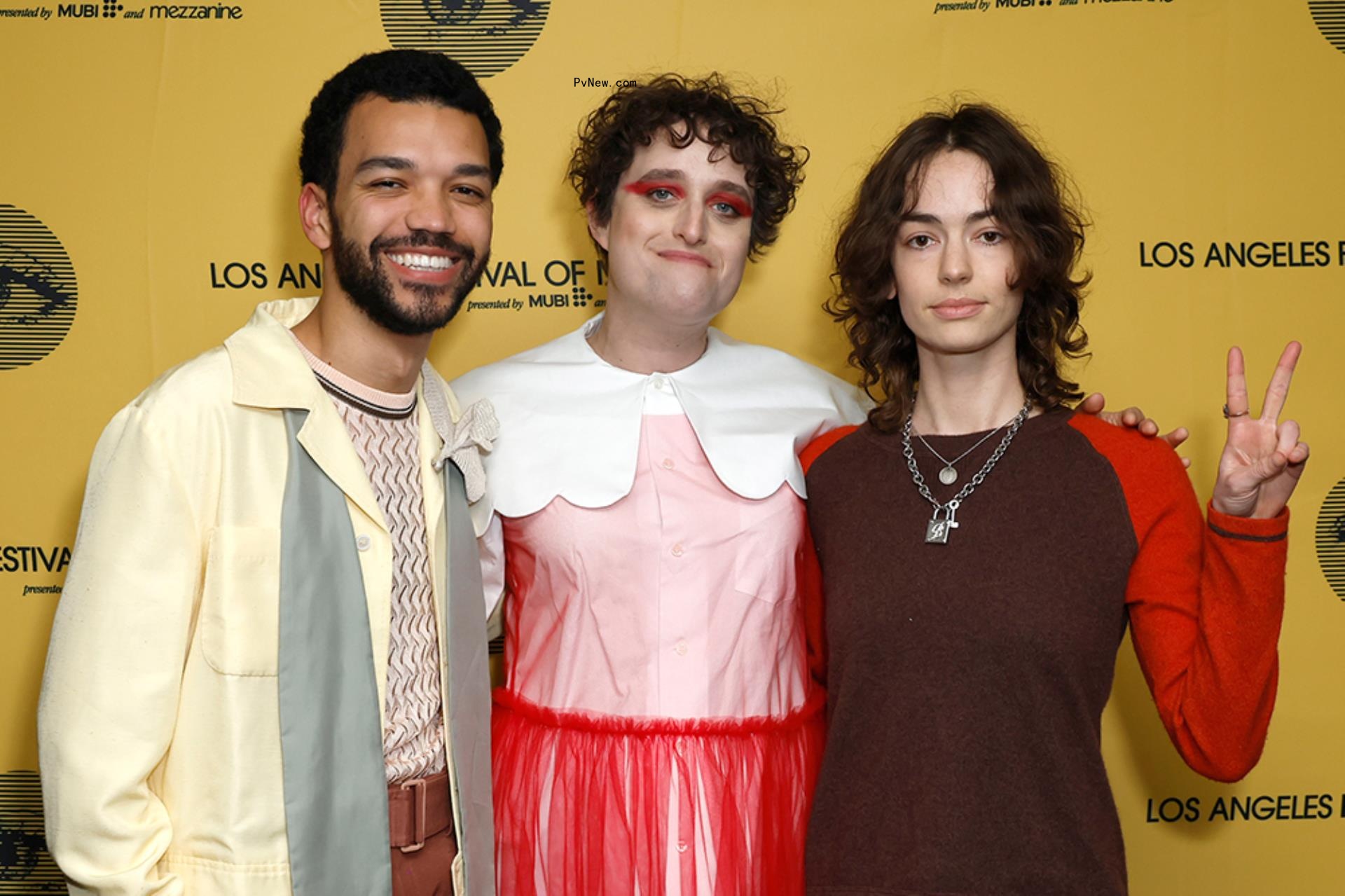 ‘I Saw the TV Glow’: Jane Schoenbrun on Why Trans Stories Don’t Need to Explain Themselves and How Directing Is Just ‘Angry Sex Between Art and Commerce’