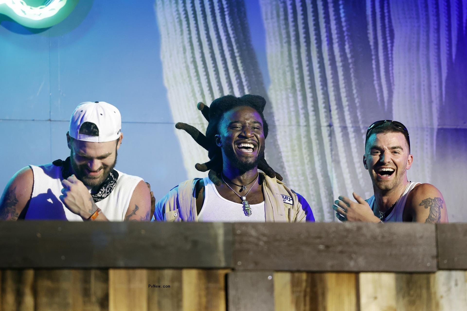 Shaboozey on Reaching His Tipping Point With ‘A Bar Song (Tipsy),’ Killing It at Stagecoach and Sharing a Spaghetti-Western Sensibility With Beyoncé