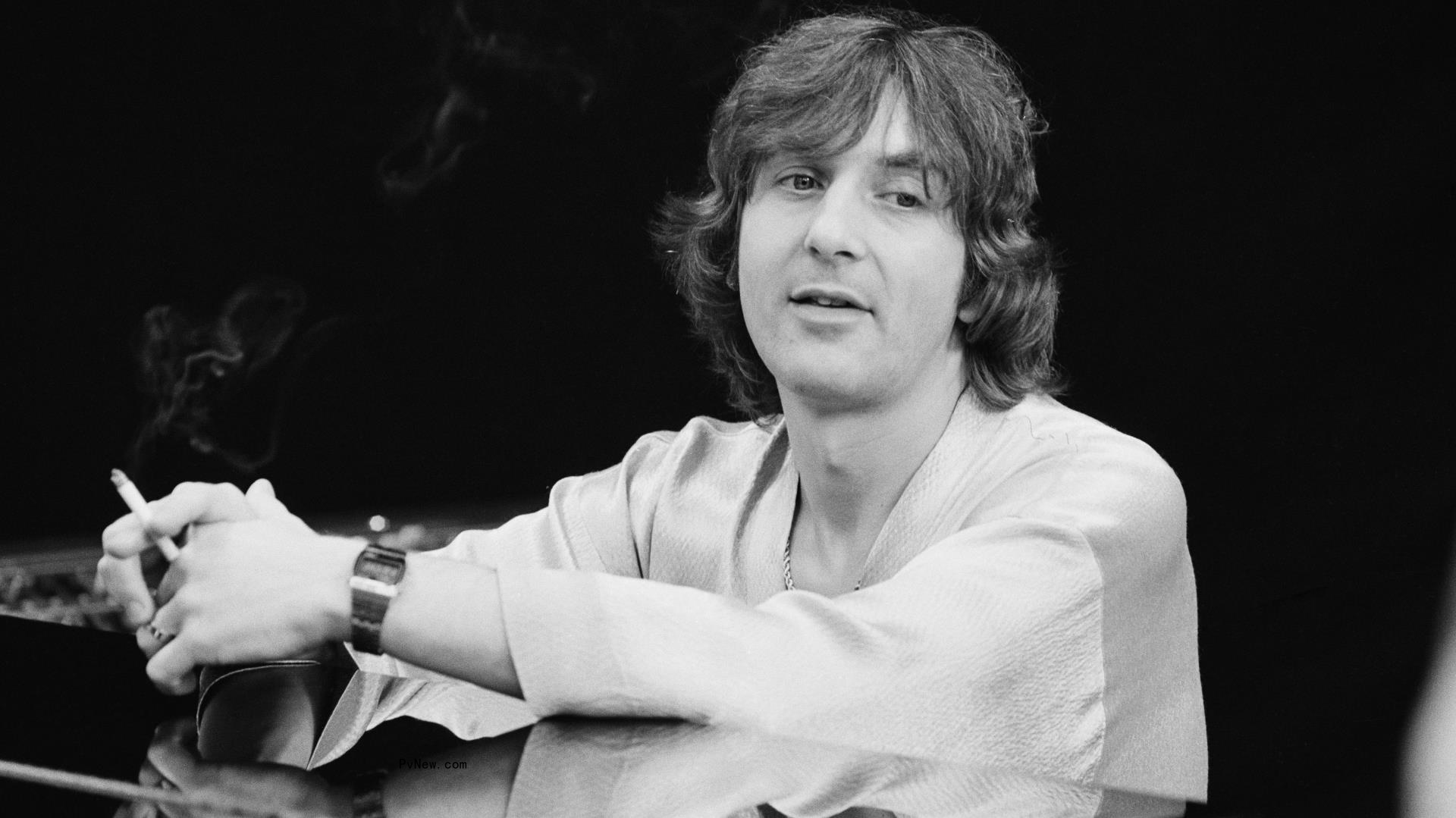 Richard Tandy, ELO’s Lo<i></i>ngtime Keyboardist and the Voice of ‘Mr. Blue Sky,’ Dies at 76