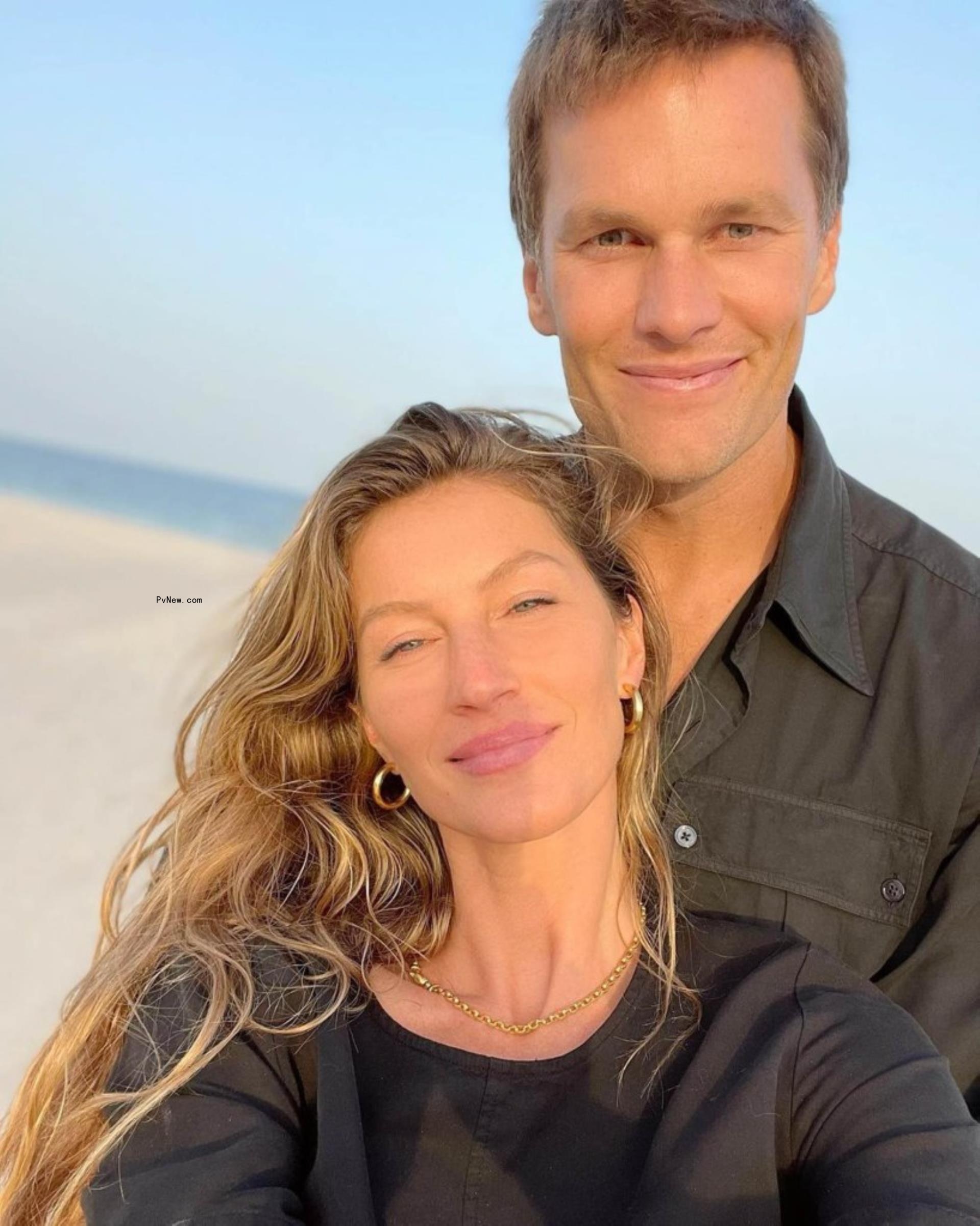 Tom Brady and Gisele Bündchen with their kids