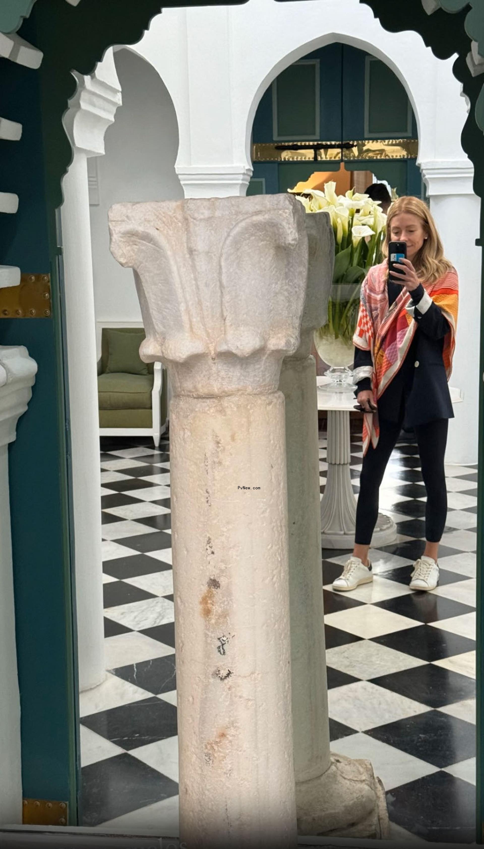 A mirror selfie of Kelly Ripa in Morocco