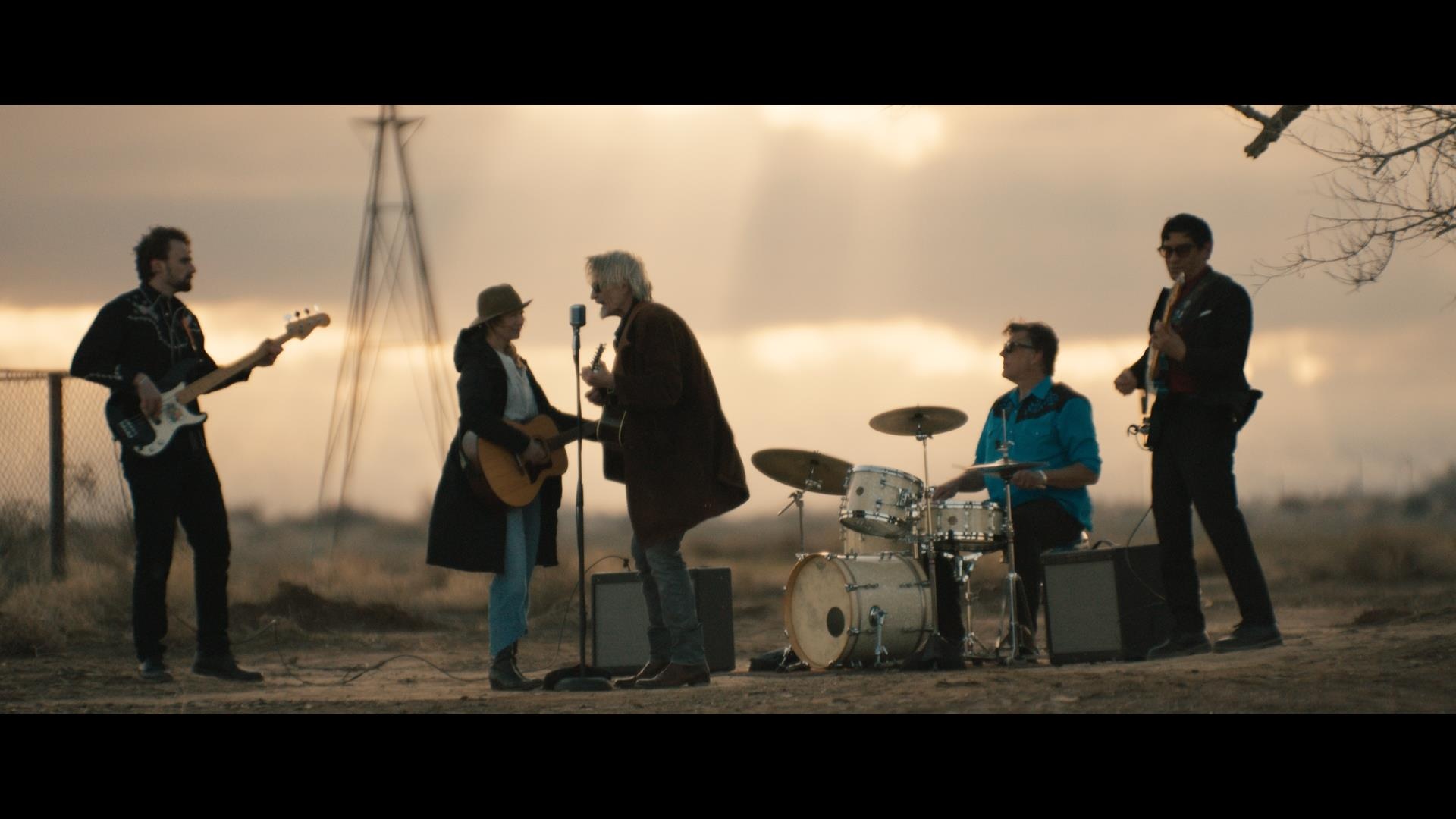 Renée Zellweger Makes Her Music Video Debut Harmo<i></i>nizing With Filmmaker-Singer C M Talkington, Three Decades After He Directed Her in ‘Love and a .45’