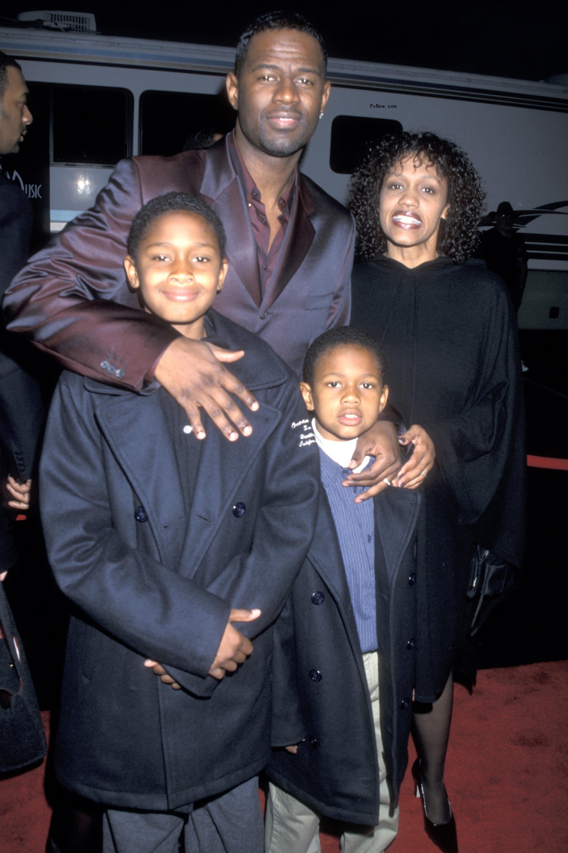 Brian McKnight, Julie McKnight and sons