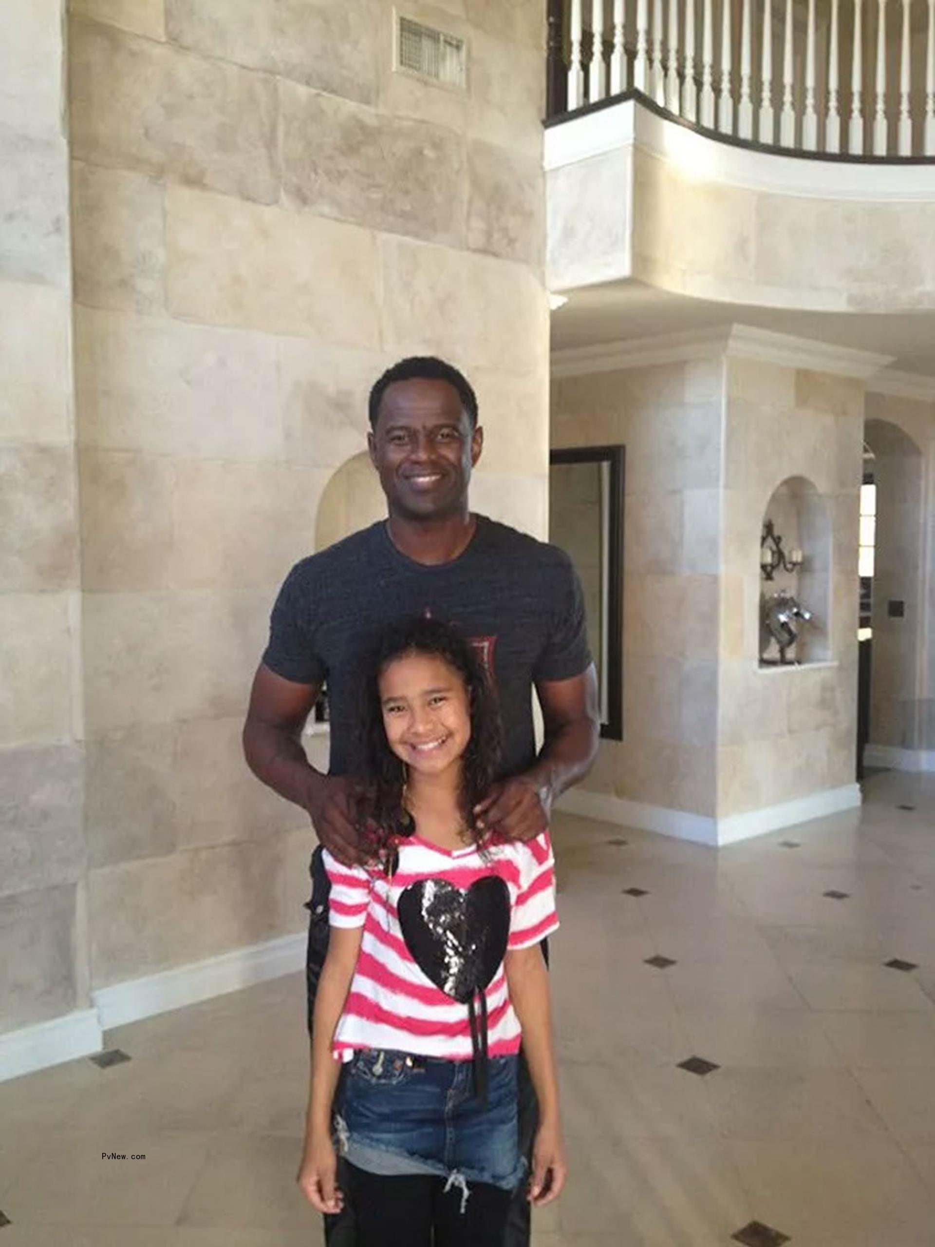 Brian McKnight and daughter
