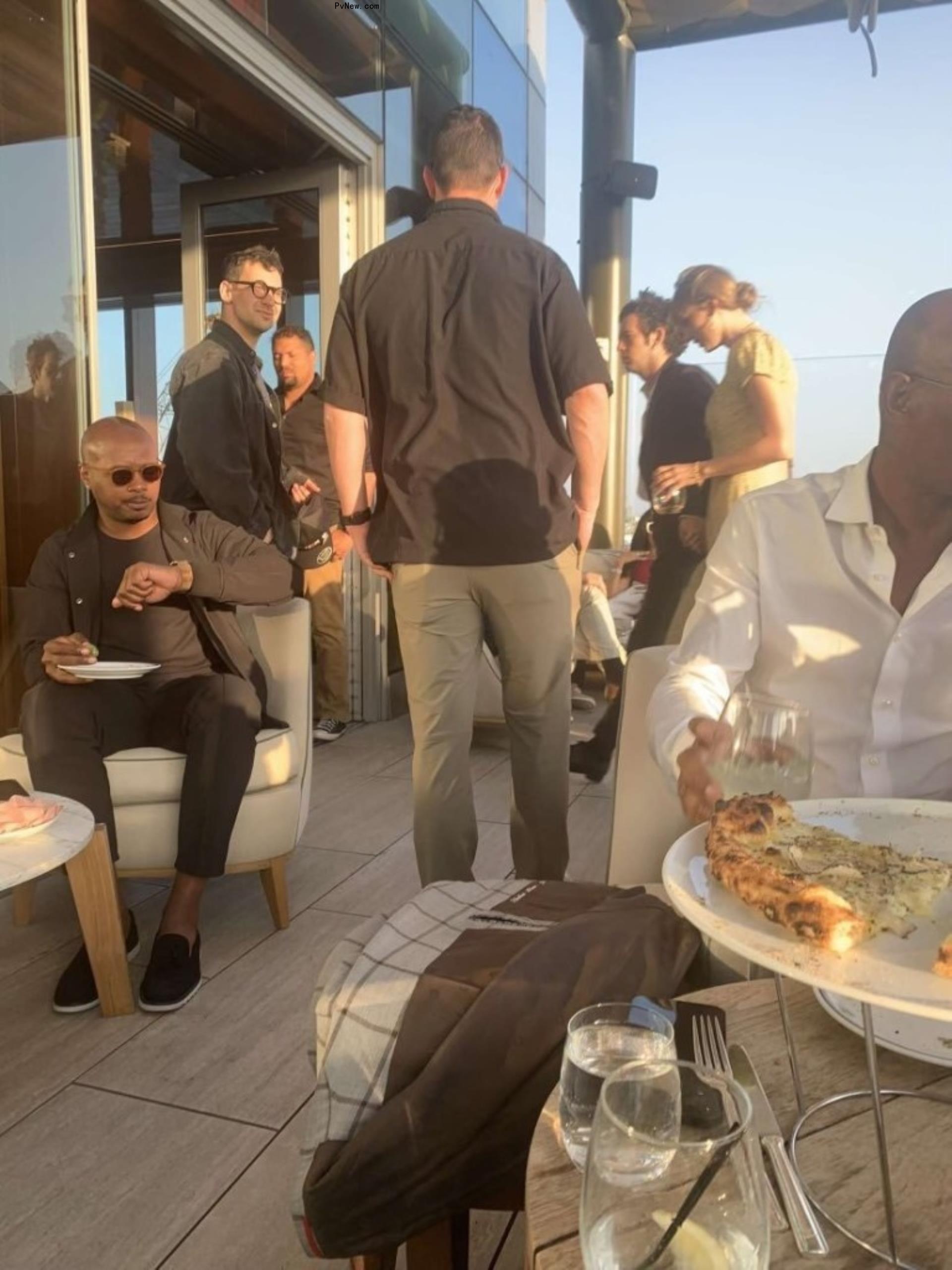 Taylor Swift and Matty Healy on a date.