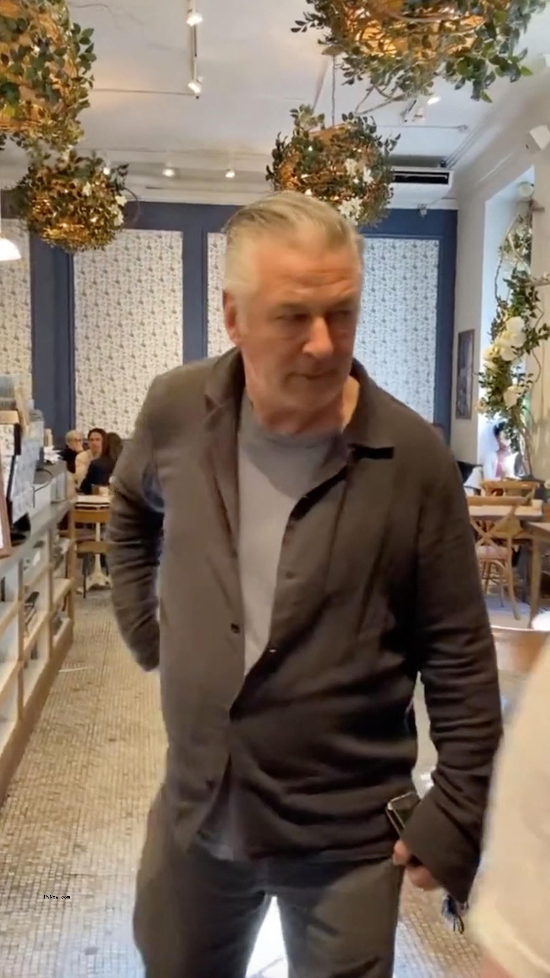 alec baldwin in the coffee shop