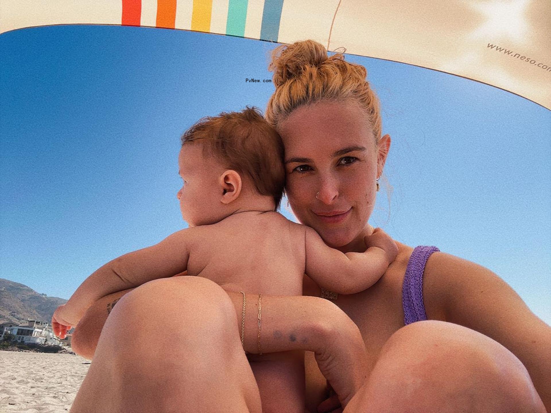 Rumer Willis and daughter Louetta