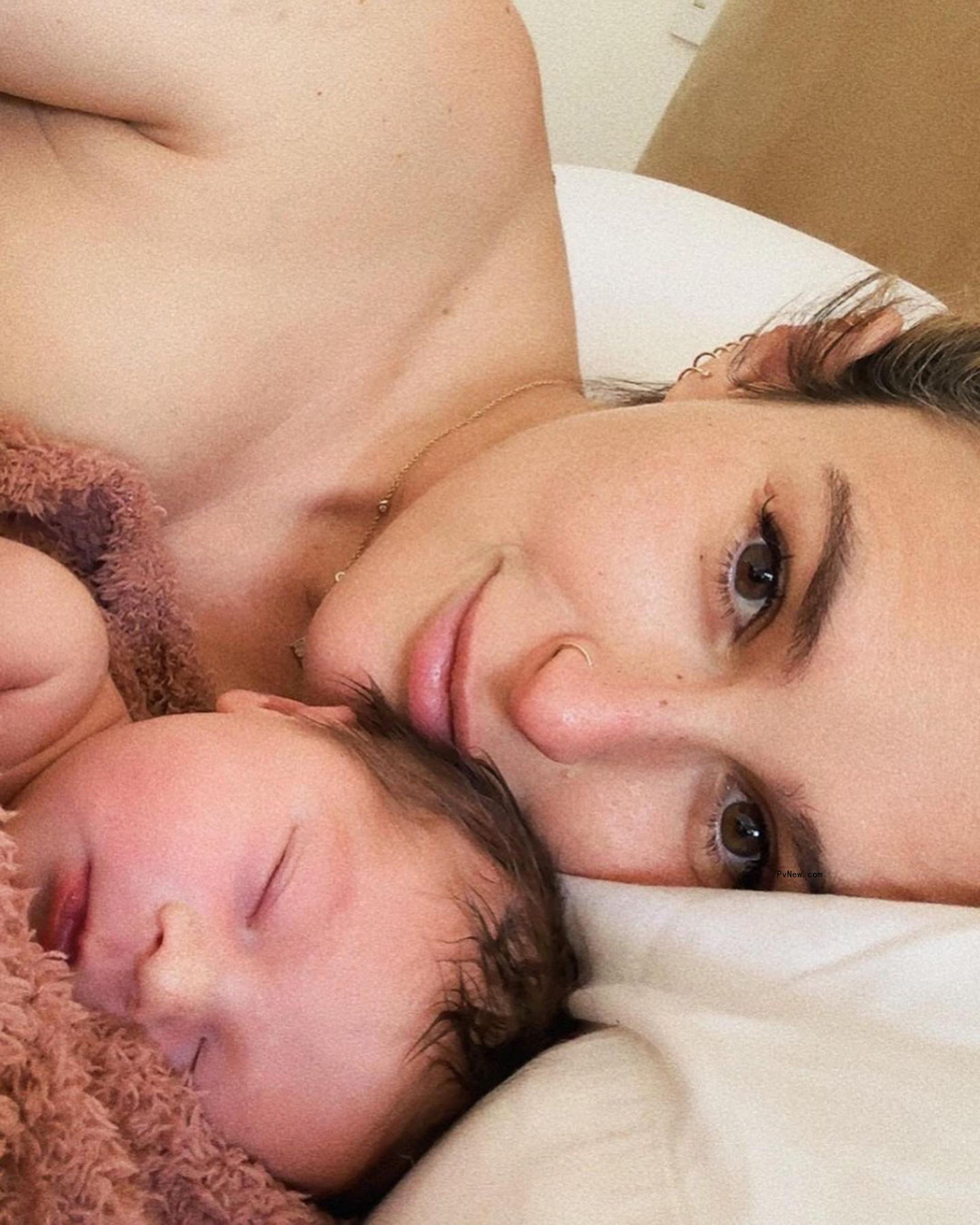 Rumer Willis and daughter Louetta