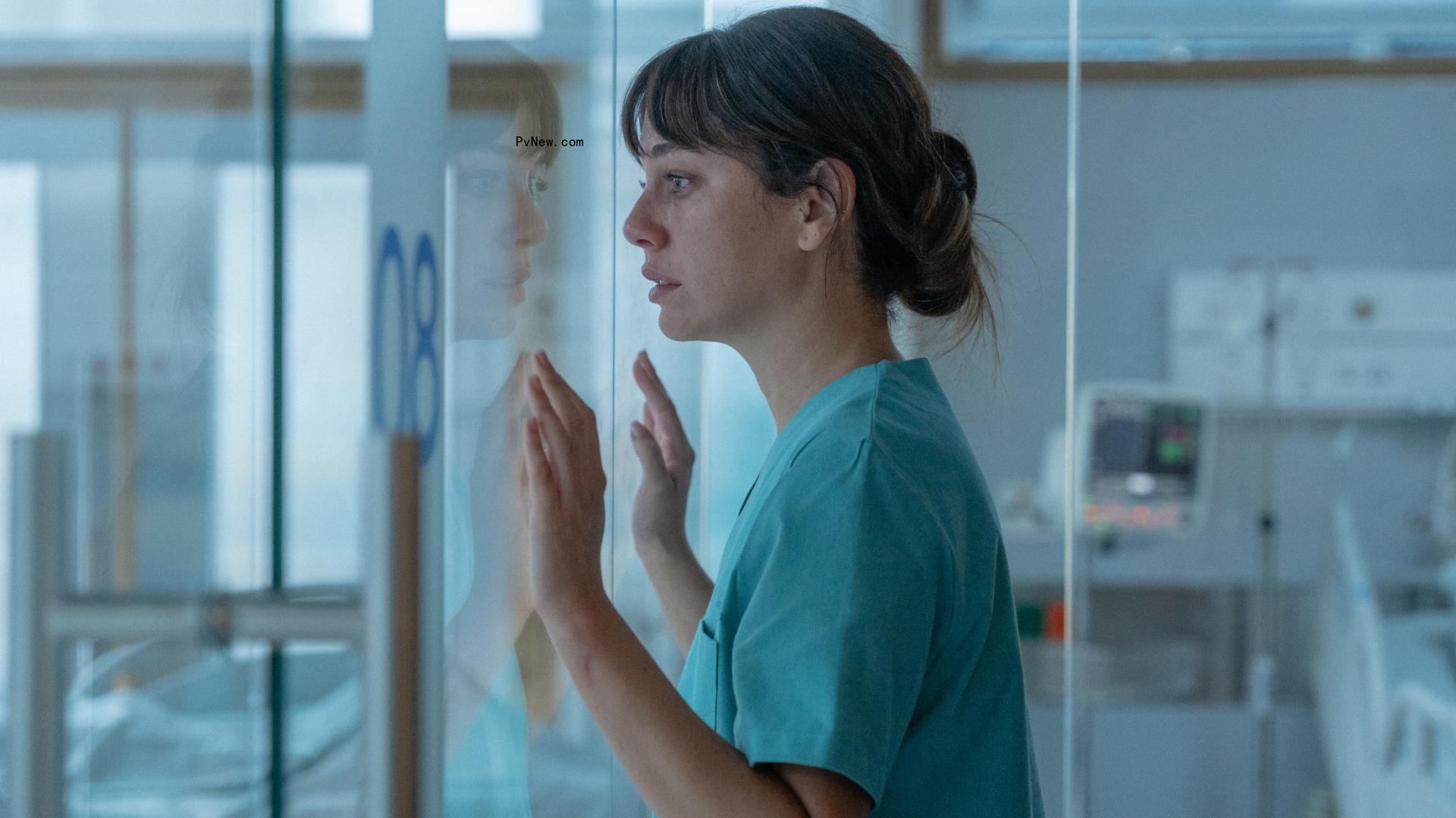 ‘Elite’ Creator Carlos Mo<i></i>ntero Shares First Images of New Netflix Medical Drama ‘Breathless’