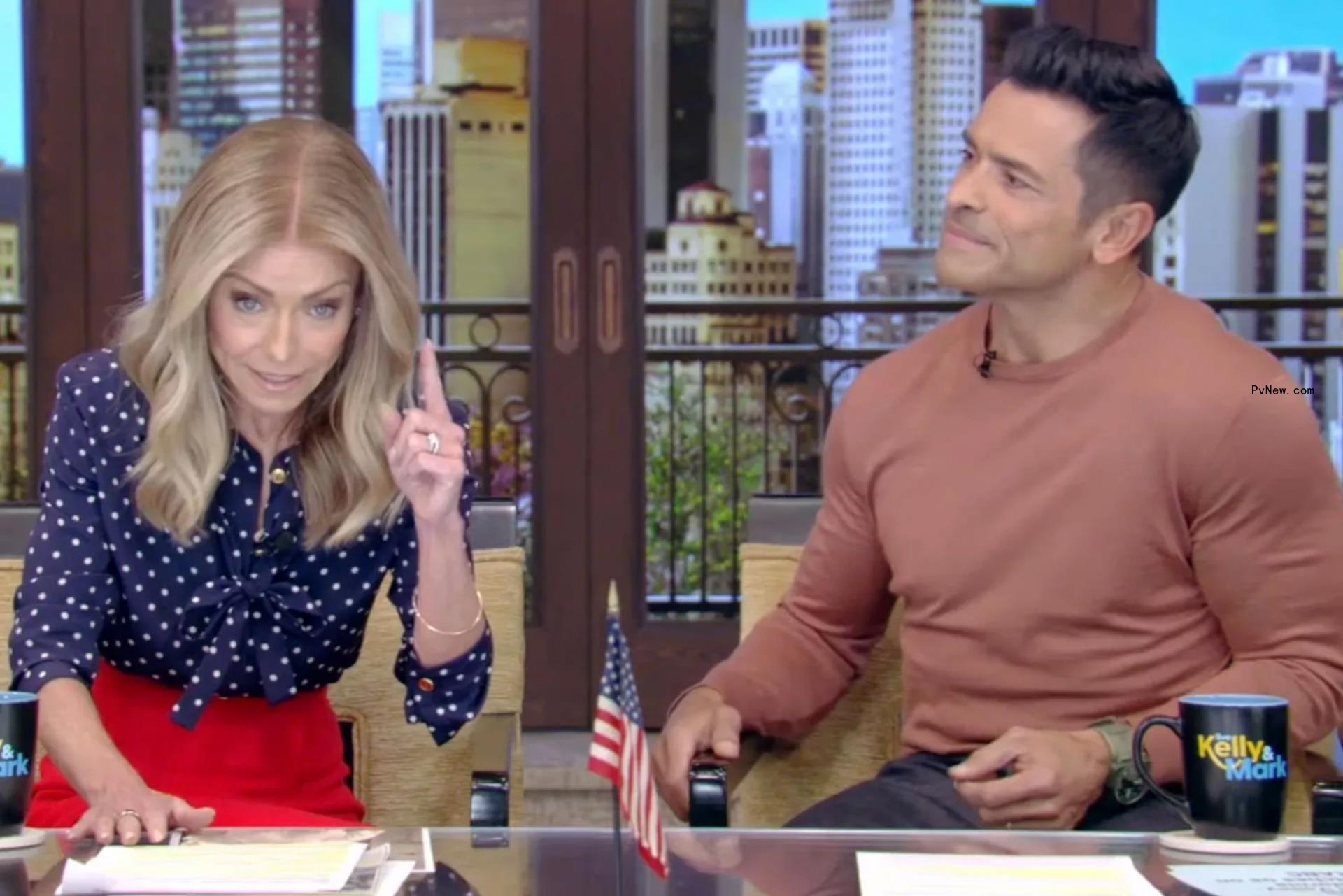 Kelly Ripa and Mark Co<i></i>nsuelos on