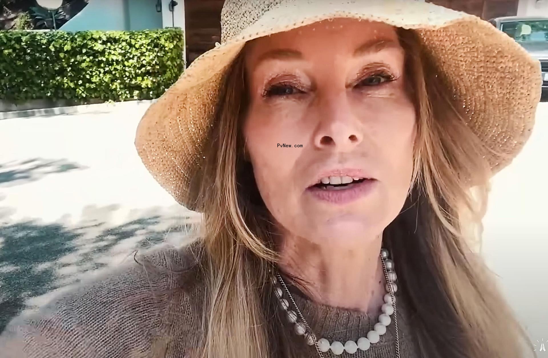 Chynna phillips selfie