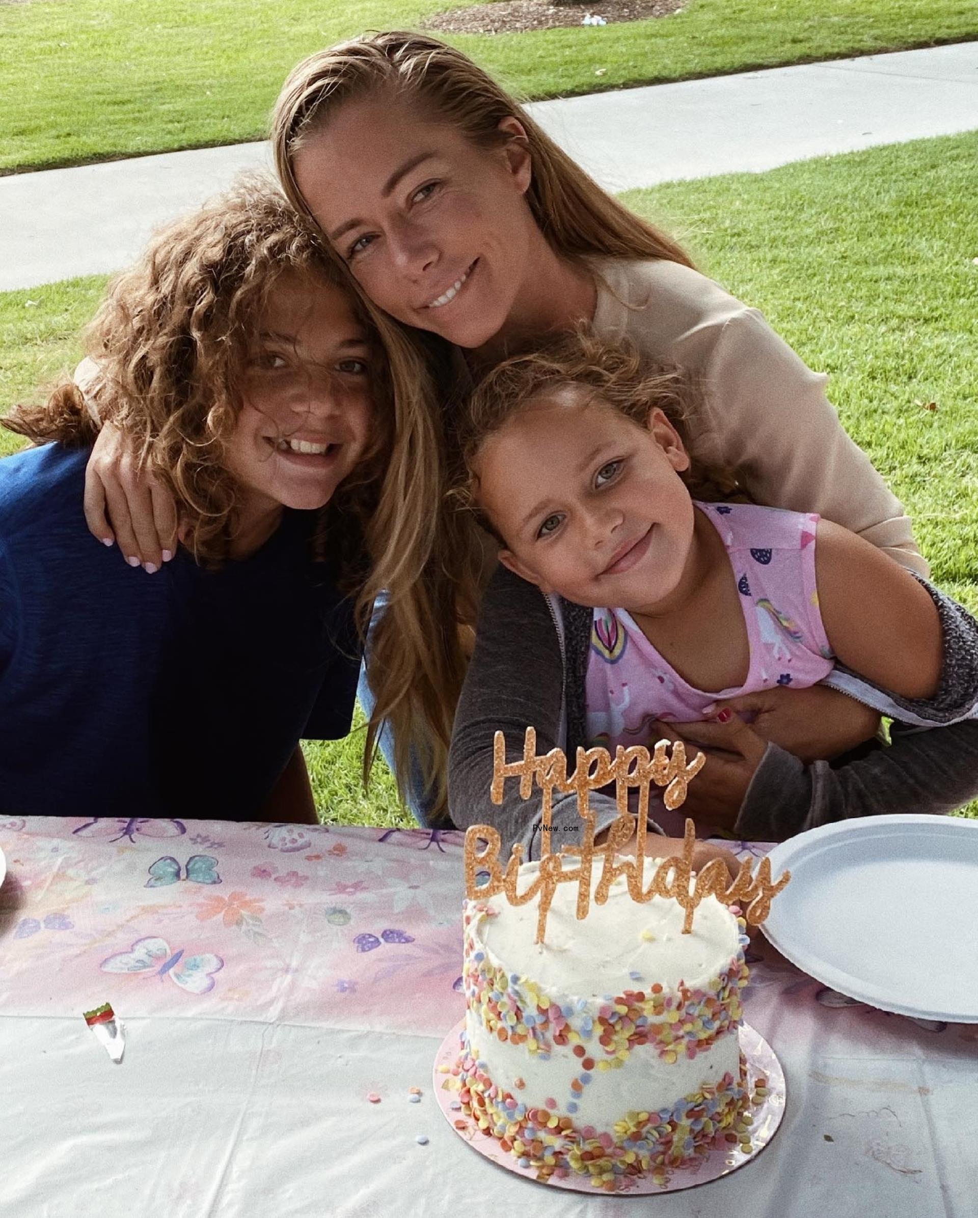 Kendra Wilkinson and kids