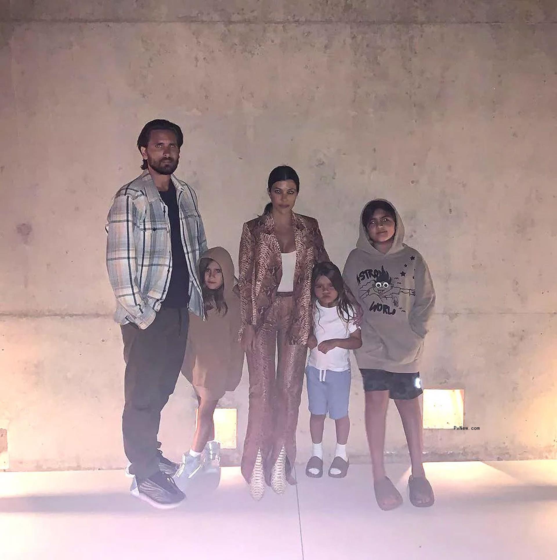 Kourtney Kardashian, Scott Disick and kids