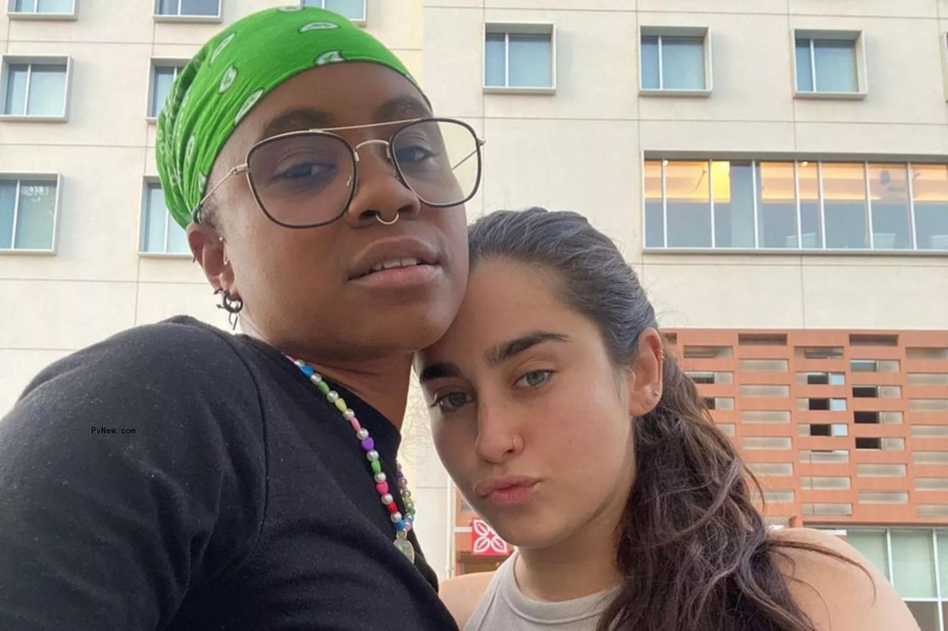 Lauren Jauregui and Sasha Mallory in a selfie.