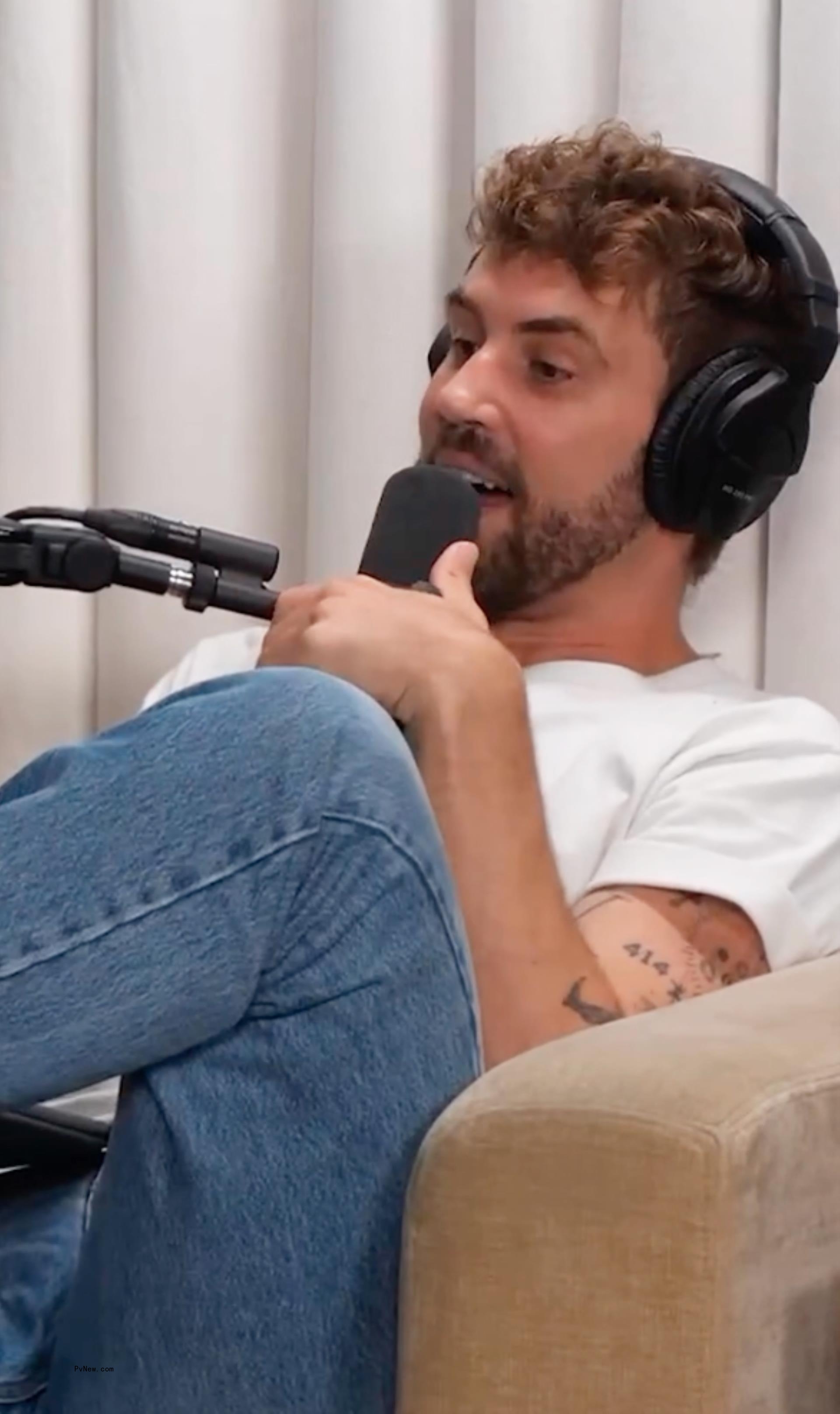 Nick Viall Viall Files screenshot