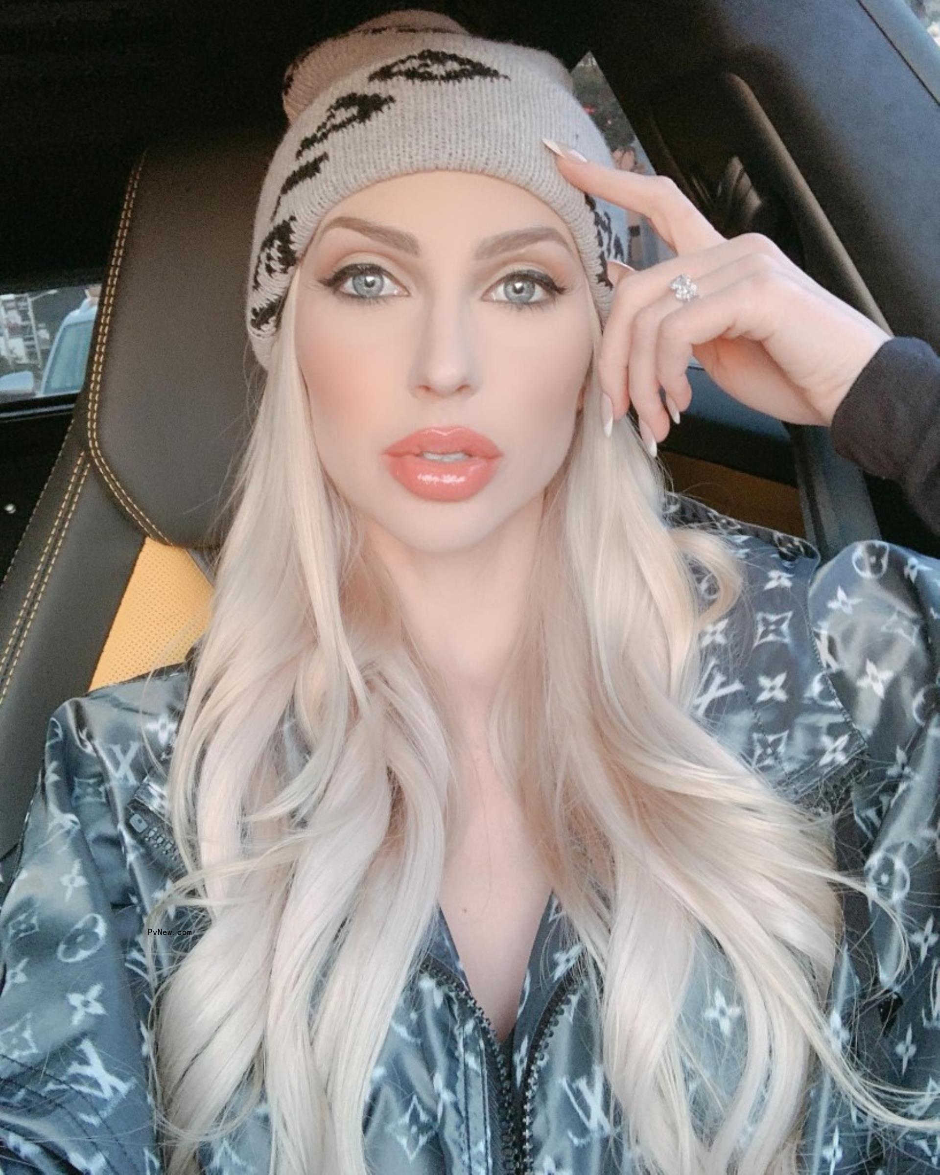 Christine Quinn selfie