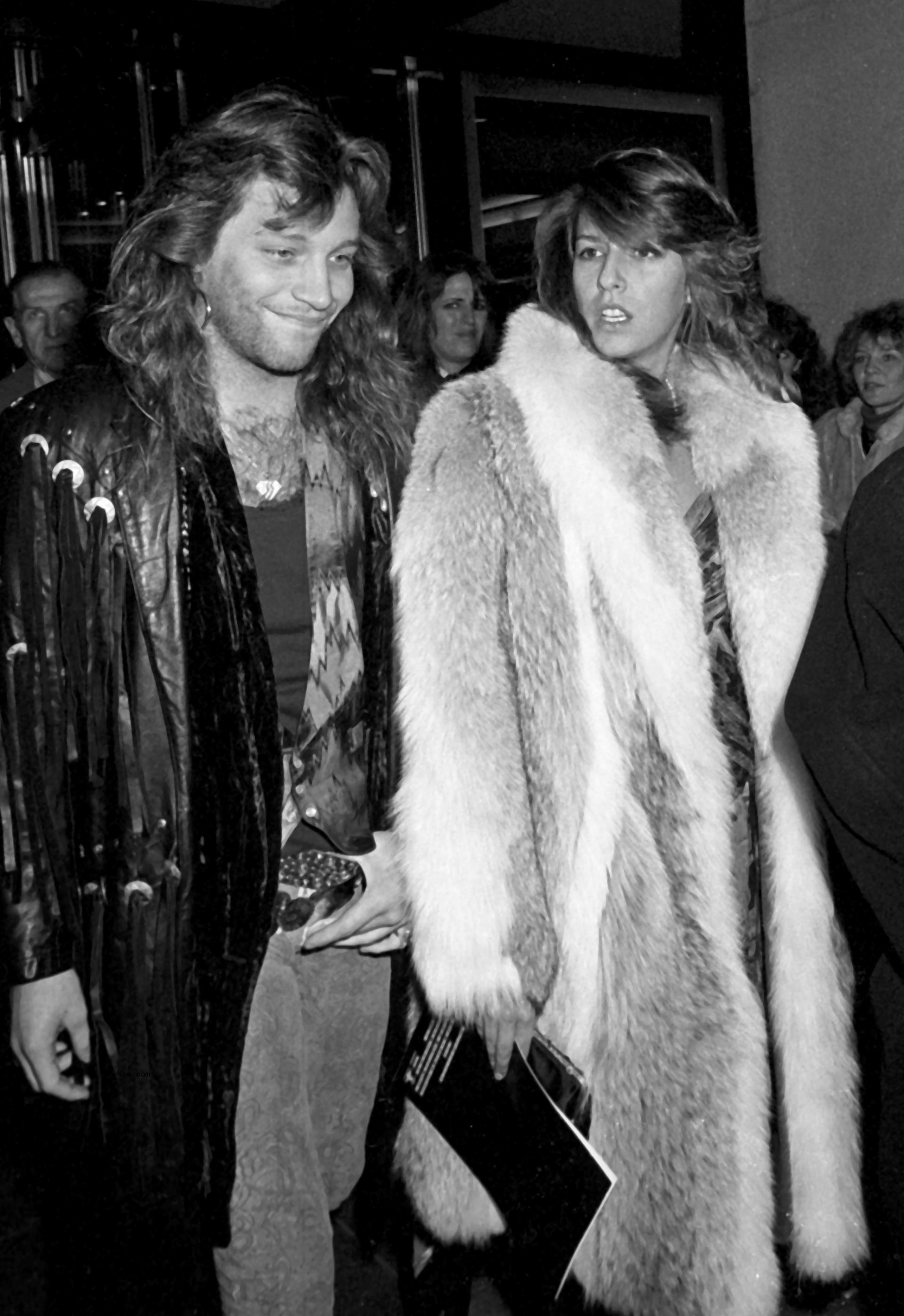 Jon Bon Jovi and Dorothea Hurley posing together 