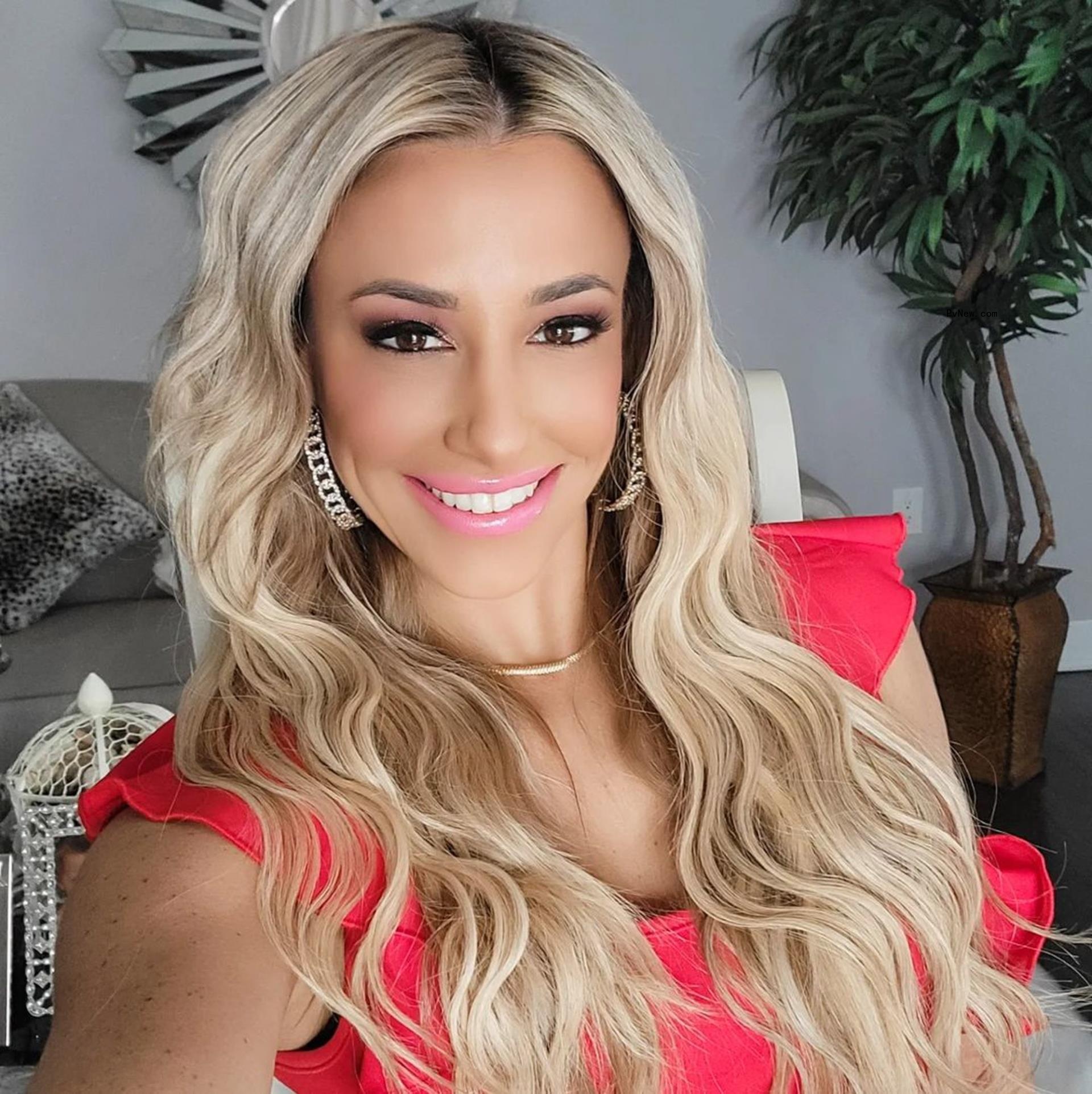 Danielle Cabral
