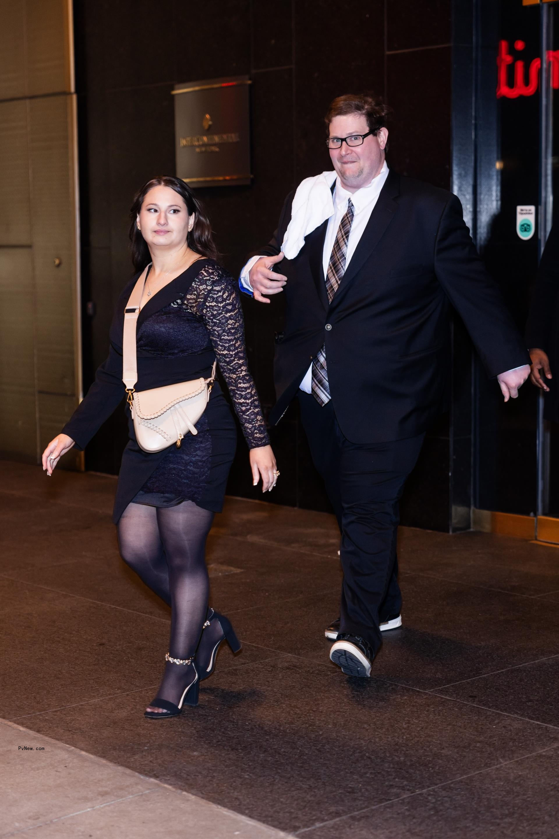 Gypsy Rose Blanchard and Ryan Scott Anderson walking together 