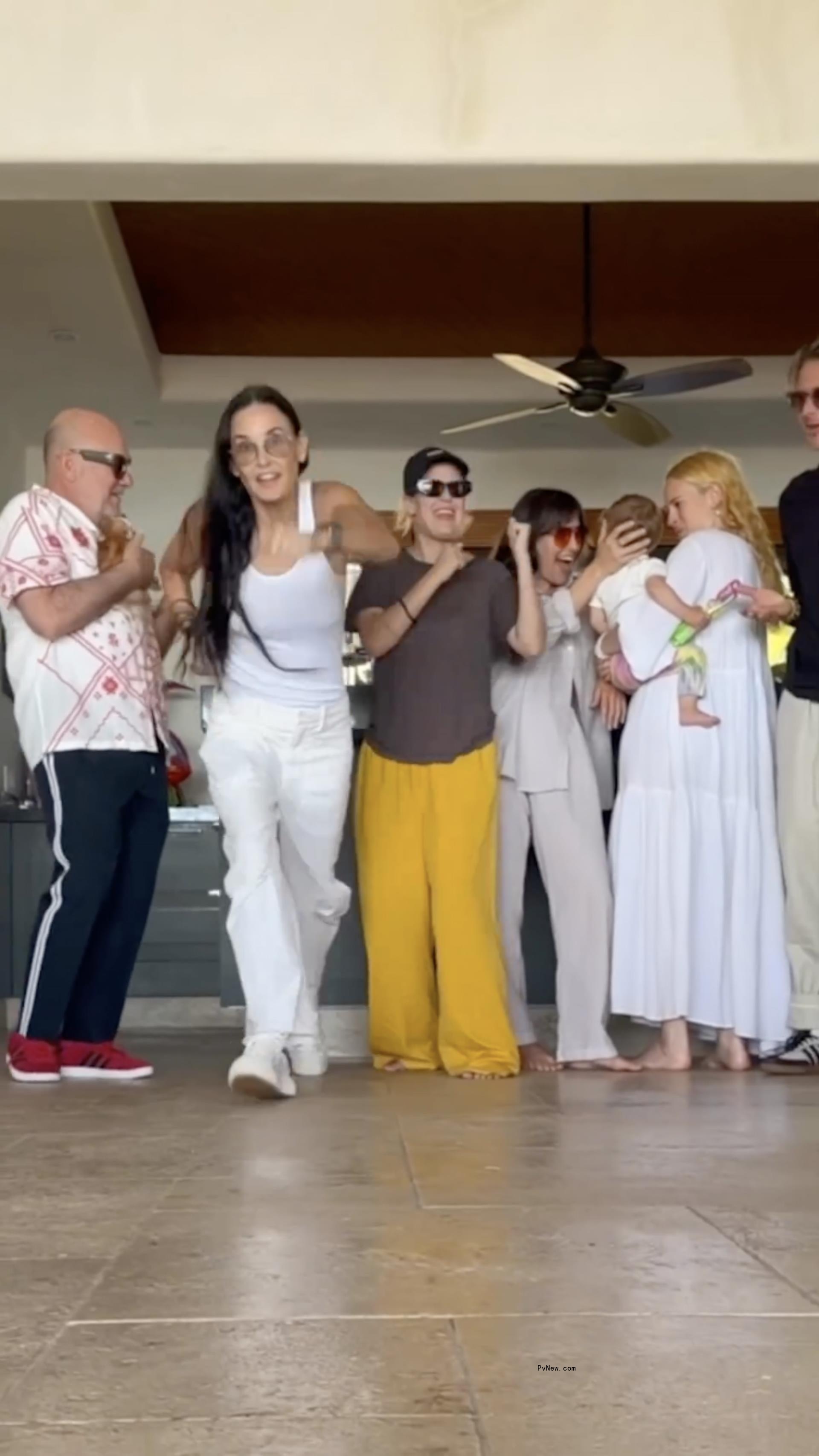 Demi Moore, Scout, Tallulah and Rumer Willis