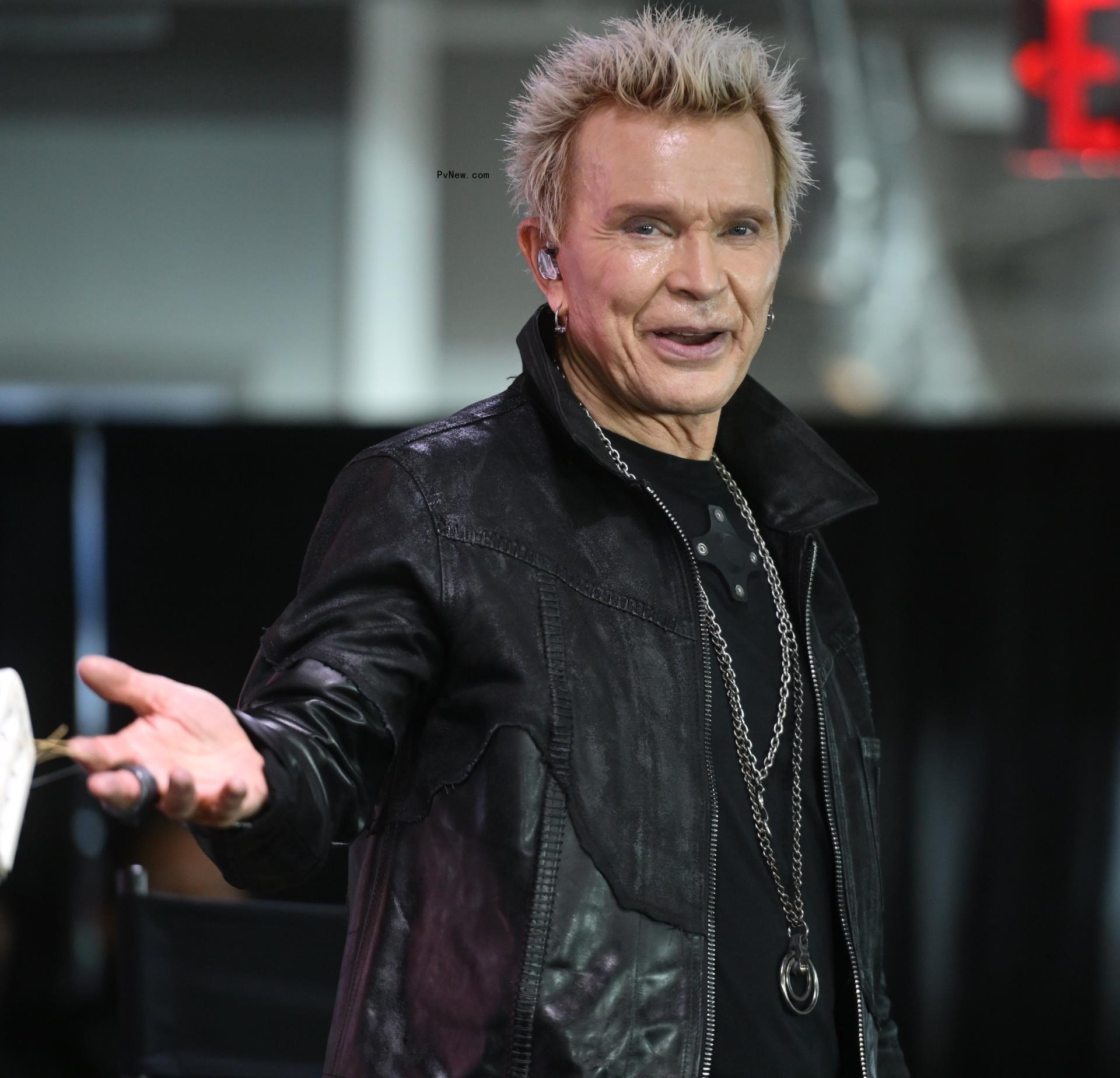 Billy Idol on stage