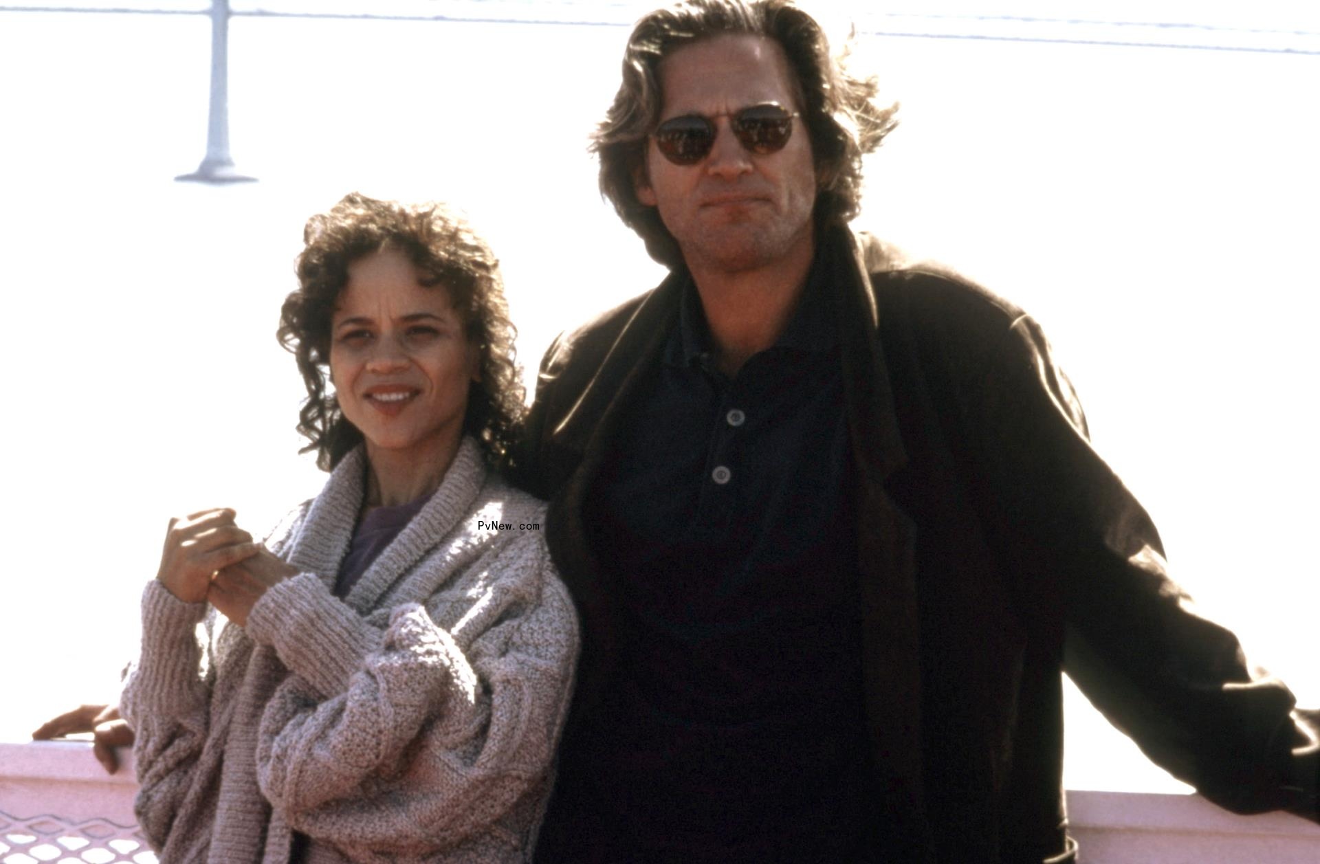 Jeff Bridges and Rosie Perez in