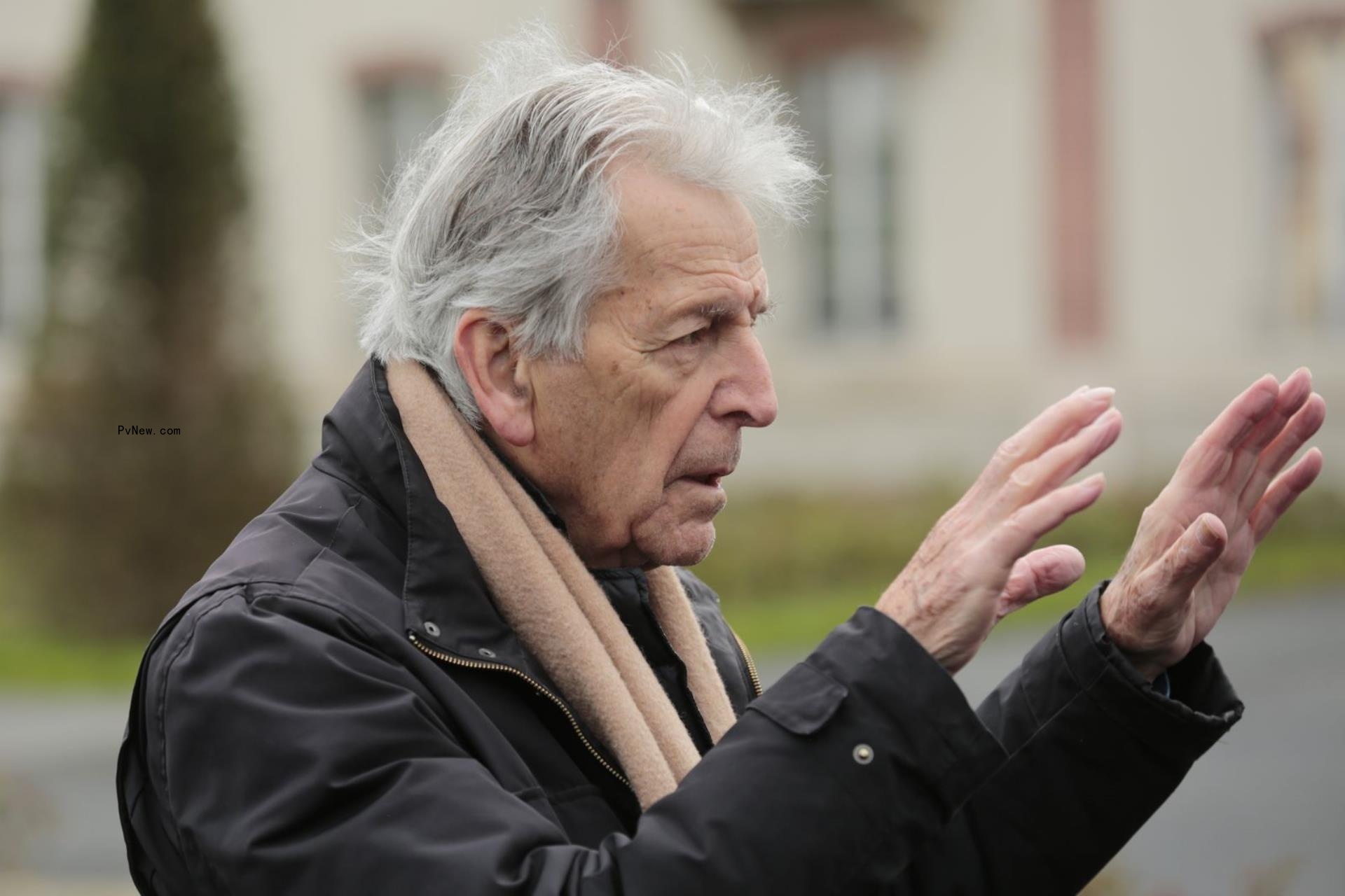Oscar-Winning Director Costa-Gavras Teams With Playtime for ‘Last Breath’ Starring Denis Podalydès, Charlotte Rampling; First Still Unveiled