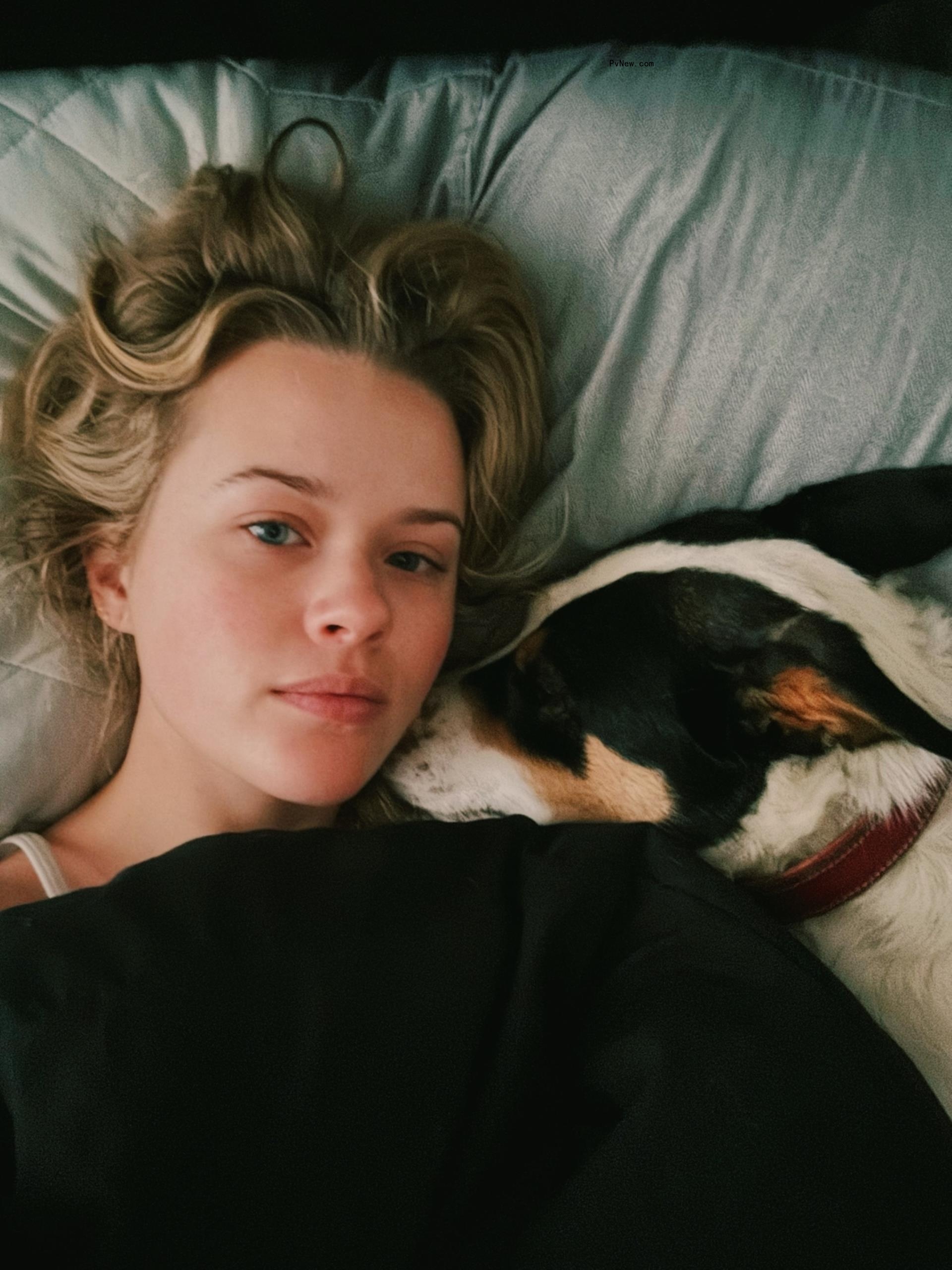 Ava Phillippe in a selfie. 