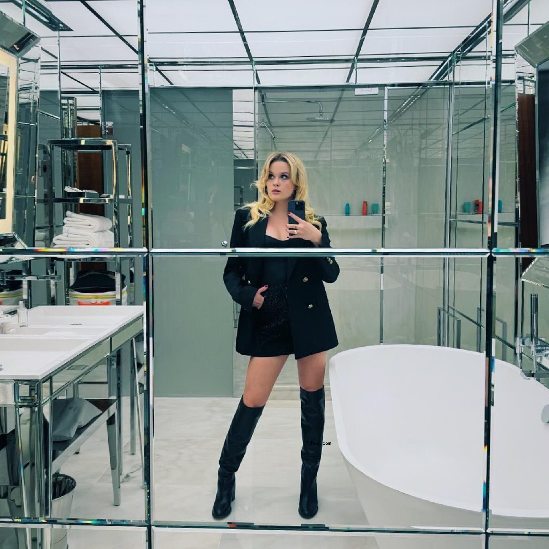 Ava Phillippe in a selfie. 