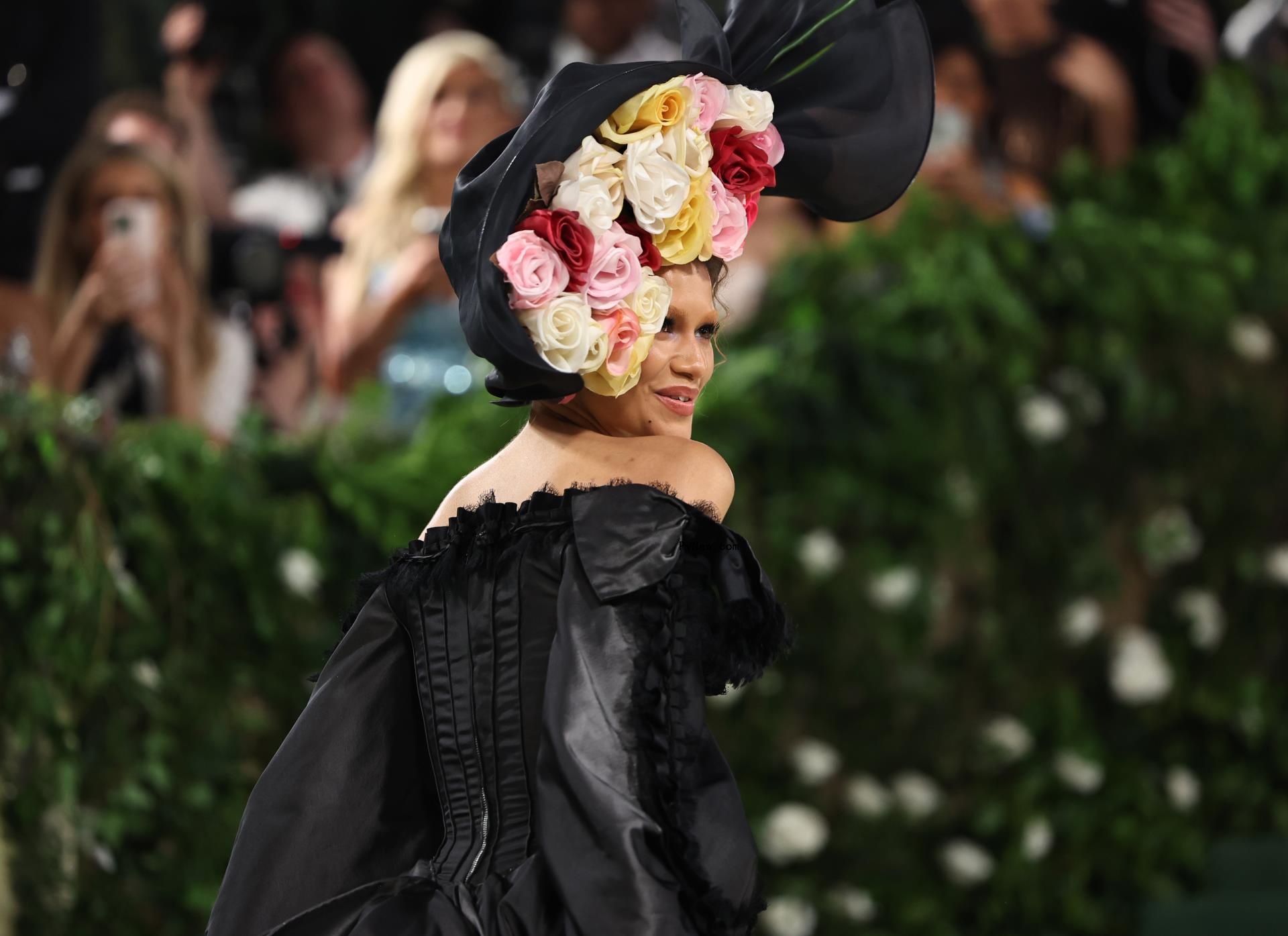 Zendaya in a flower hat