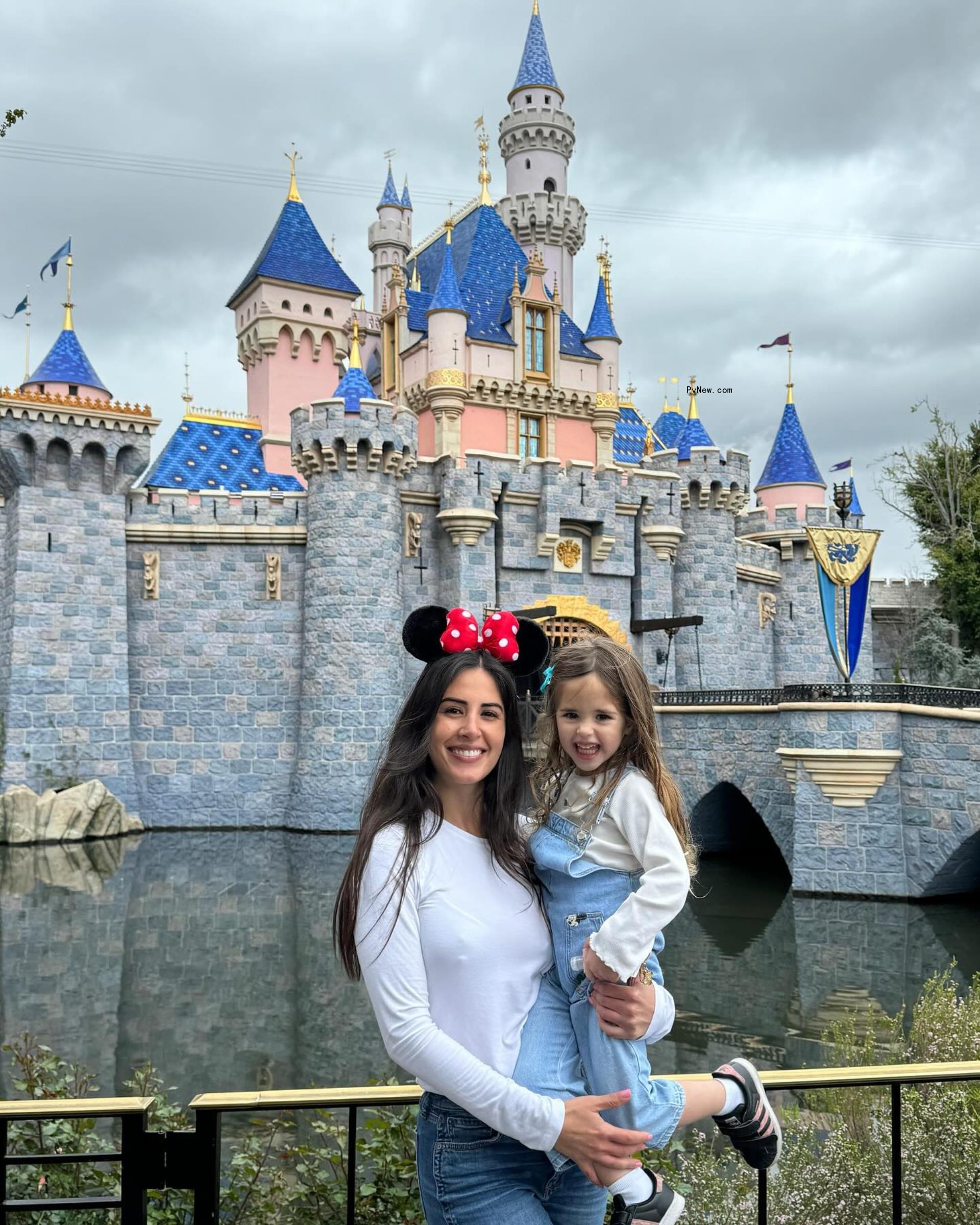 Michelle Lally and daughter Isabella