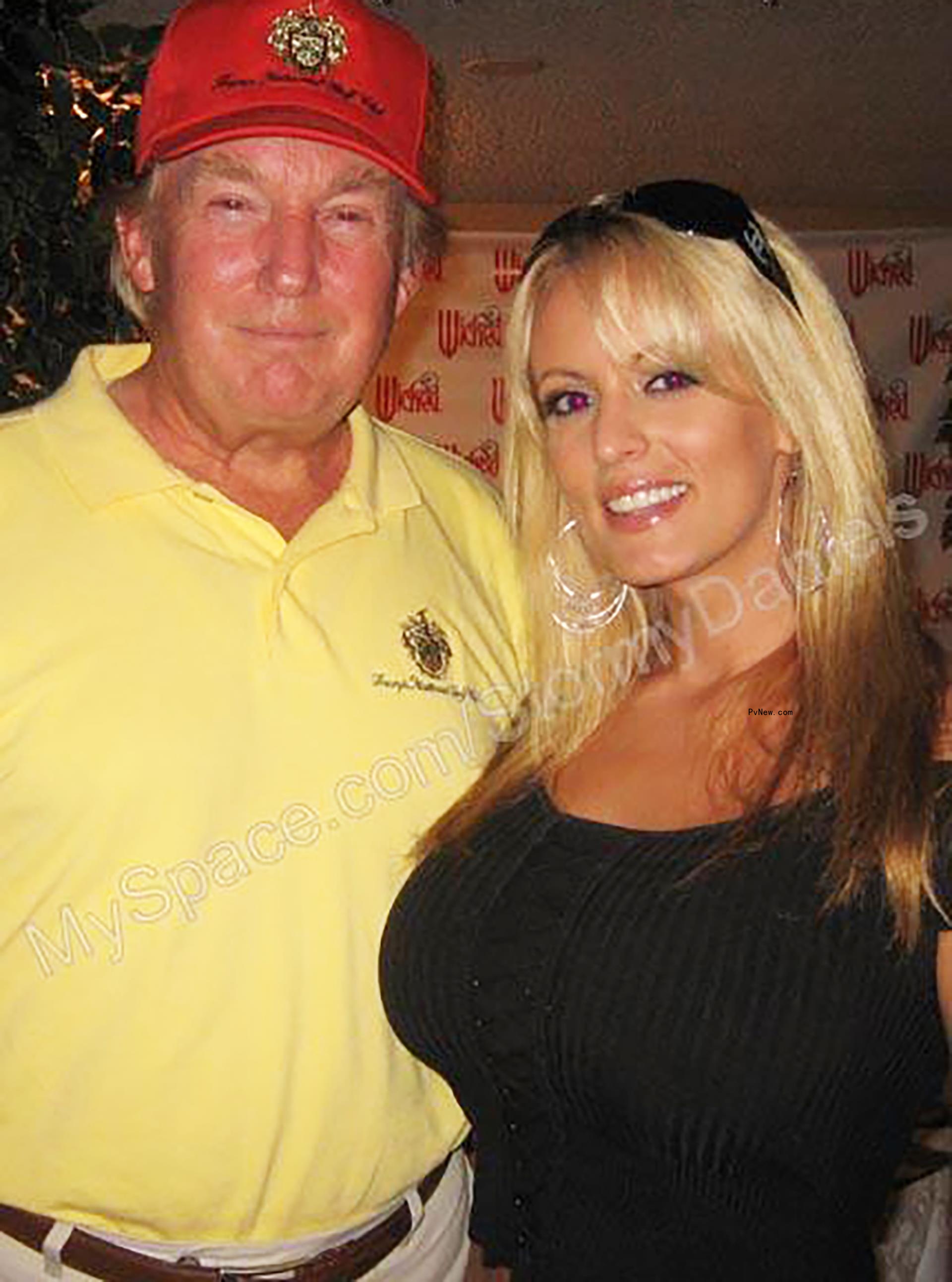 Stormy Daniels leaving court.