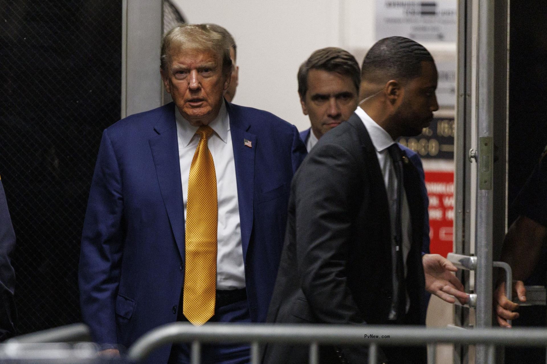 Do<i></i>nald Trump entering court.