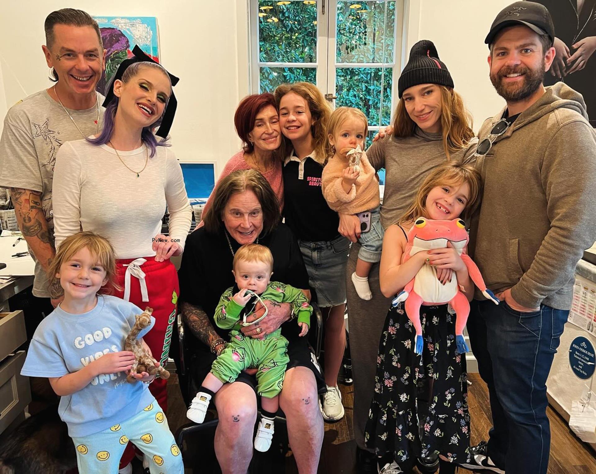 Sharon Osbourne, Sharon Osbourne, Ozzy Osbourne, Jack Osbourne and their kids