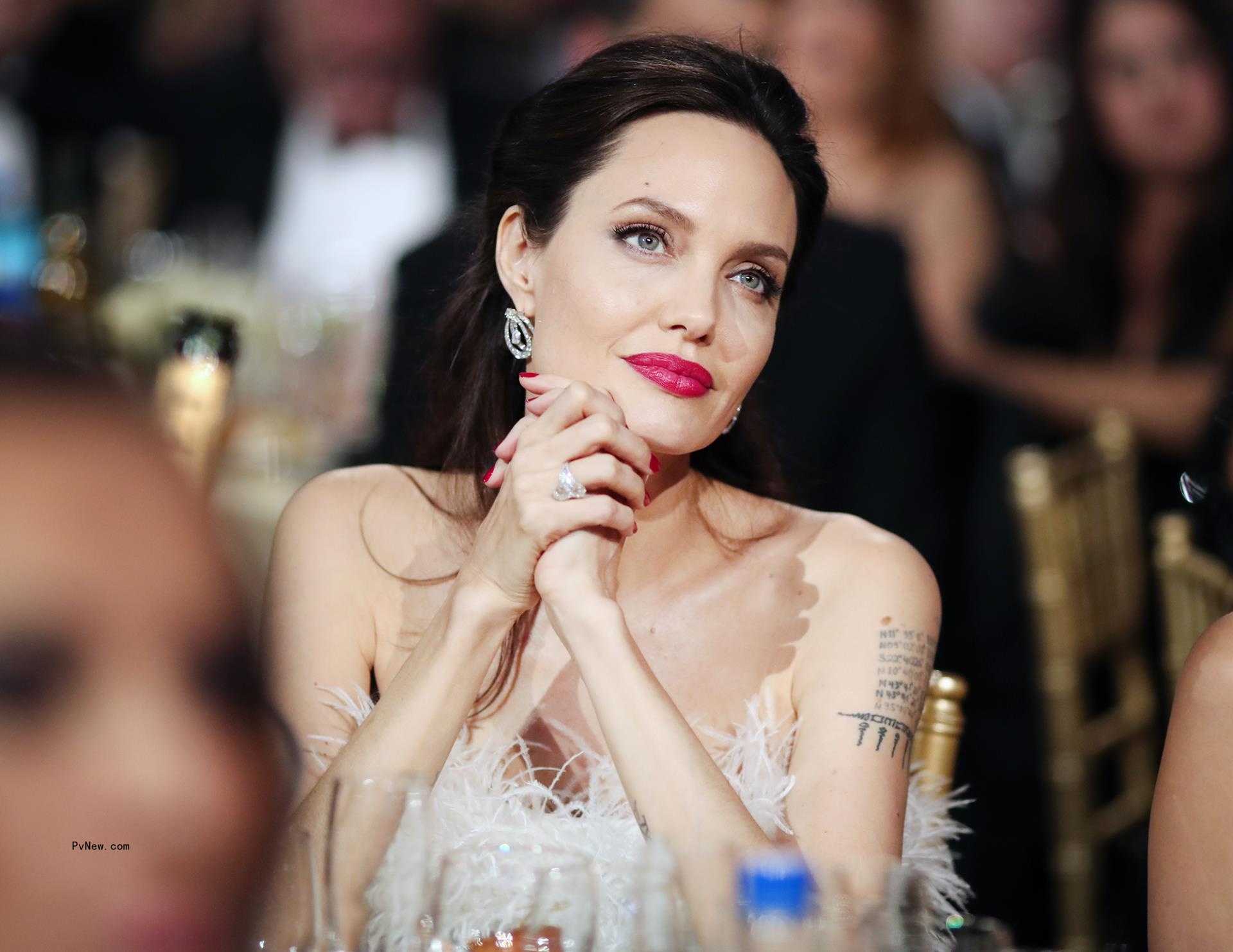 Angelina Jolie 