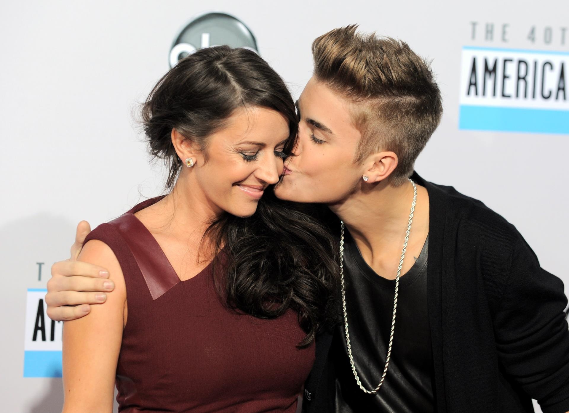 Pattie Mallette and Justin Bieber.