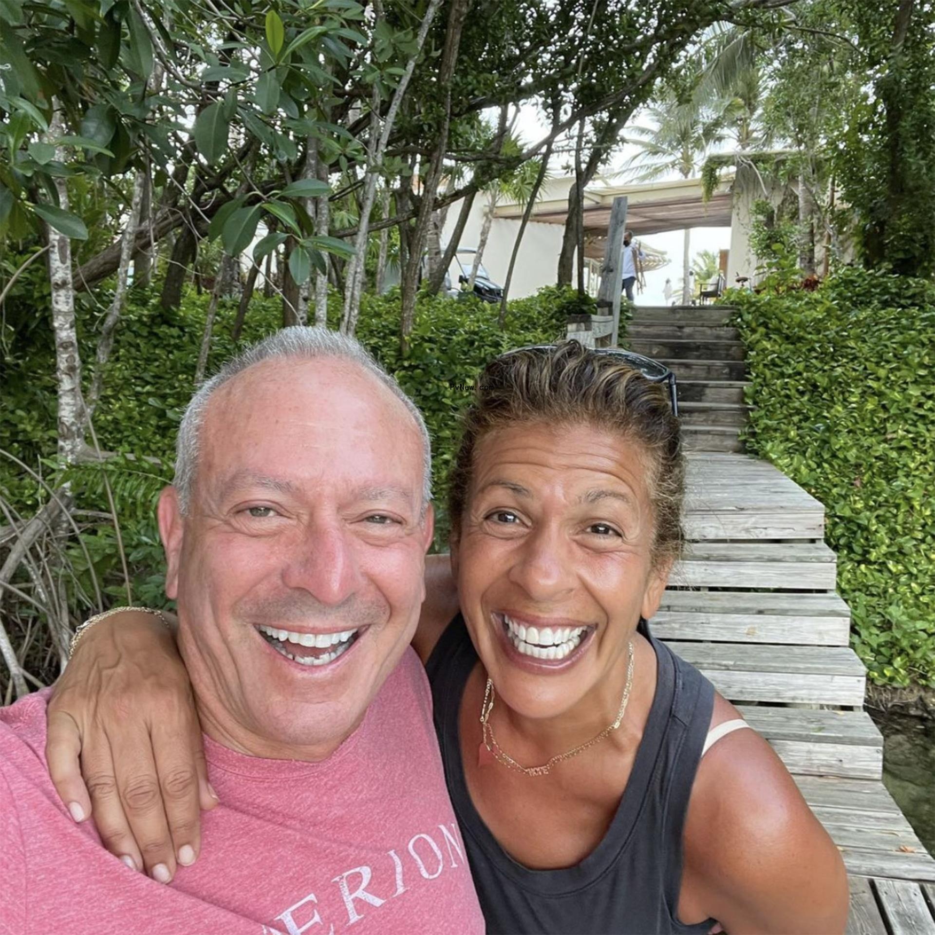 Joel Schiffman and Hoda Kotb