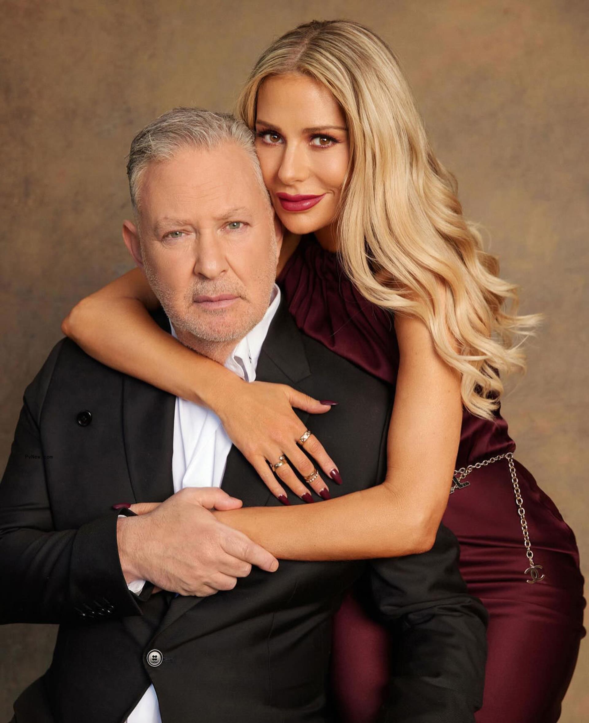 Dorit Kemsley and PK Kemsley posing together 