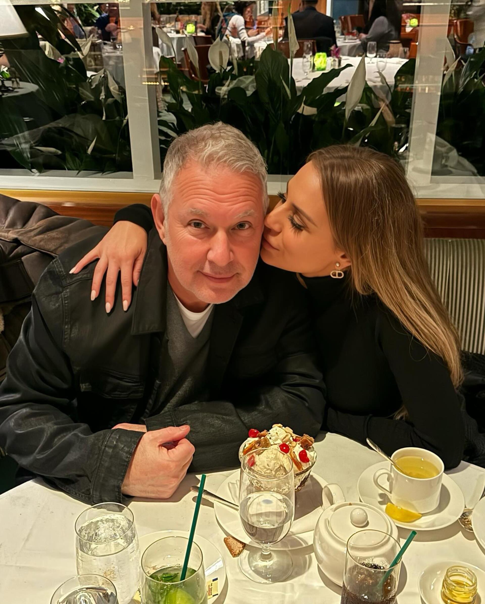 Dorit Kemsley kissing PK Kemsley