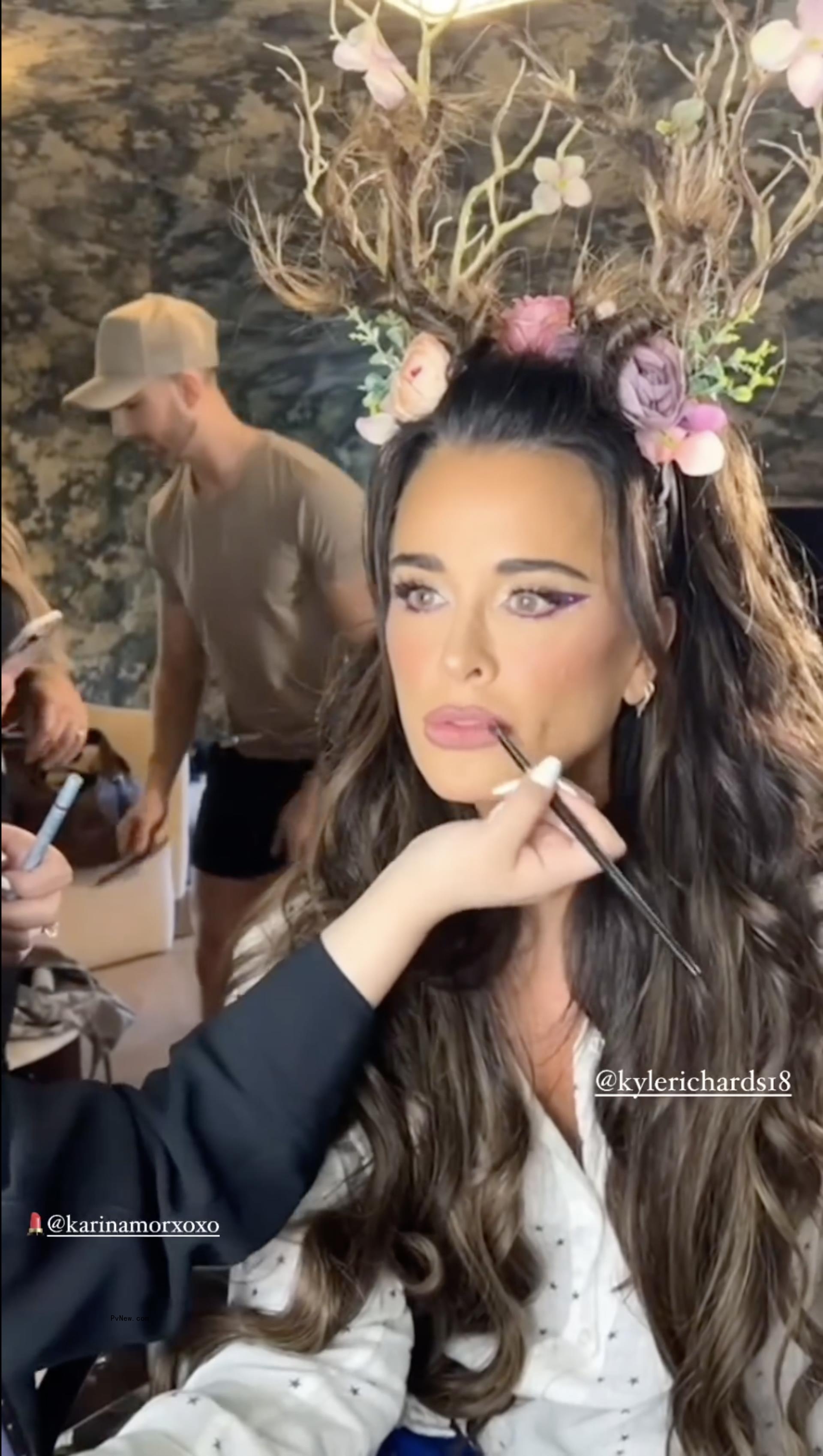 Kyle Richards getting her makeup done