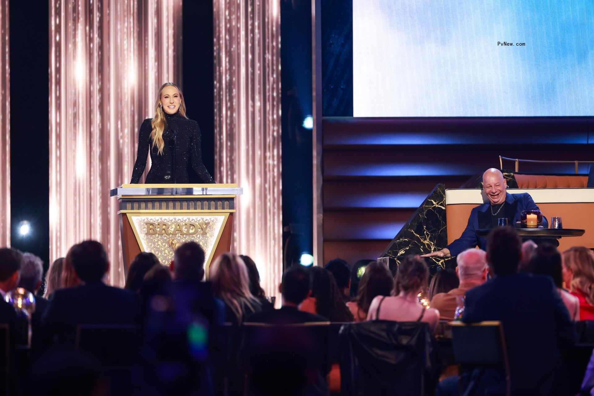 Nikki Glaser reacts to Gisele Bündchen reportedly feeling ‘disappointed’ by jokes in Tom Brady roast