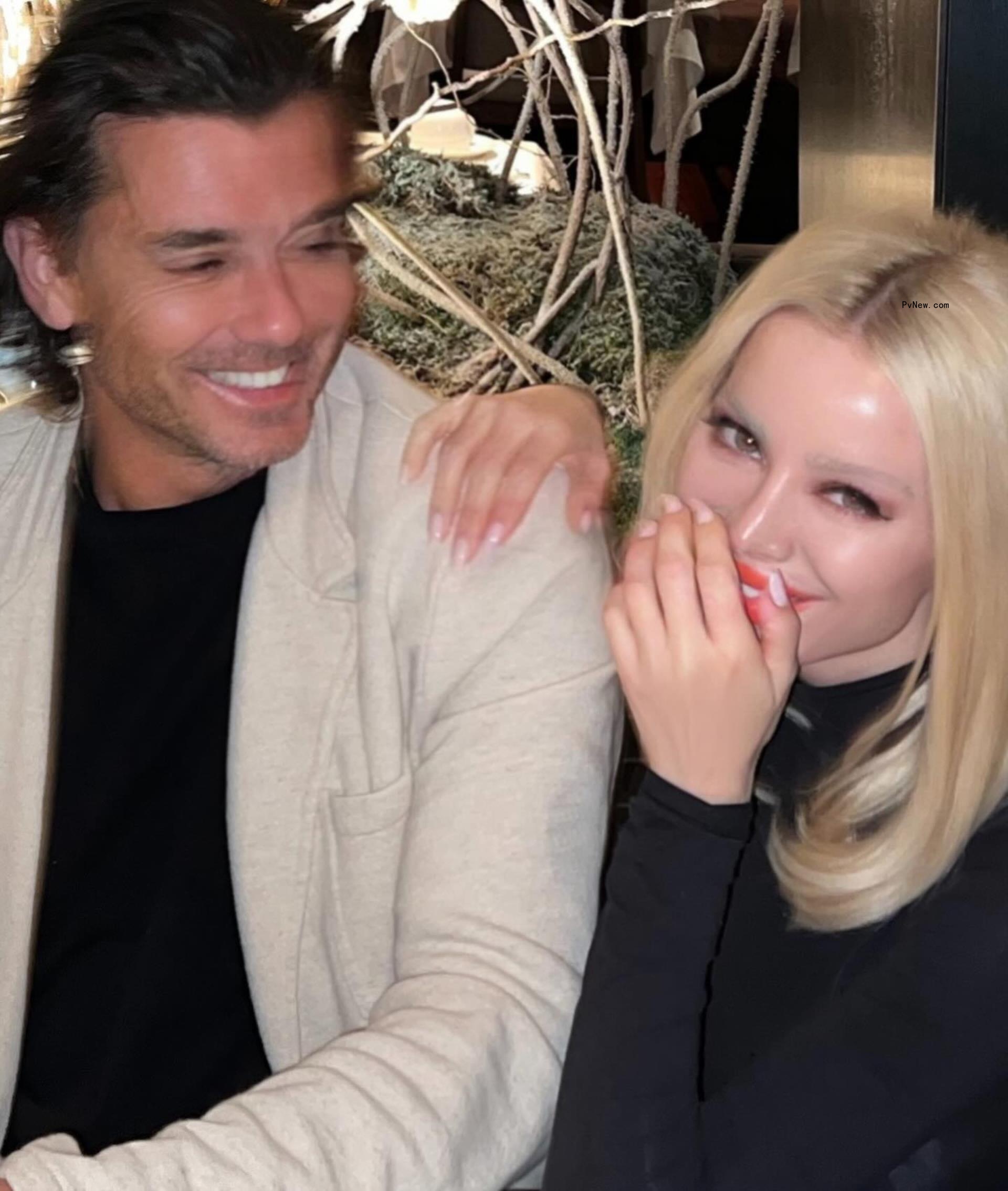 Xhoana X and Gavin Rossdale posing together