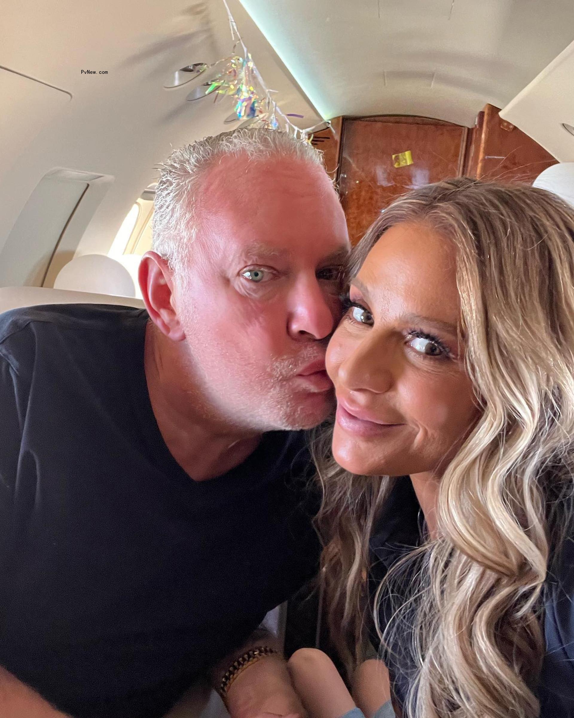 Dorit Kemsley and Paul 'PK' Kemsley smile in a selfie.