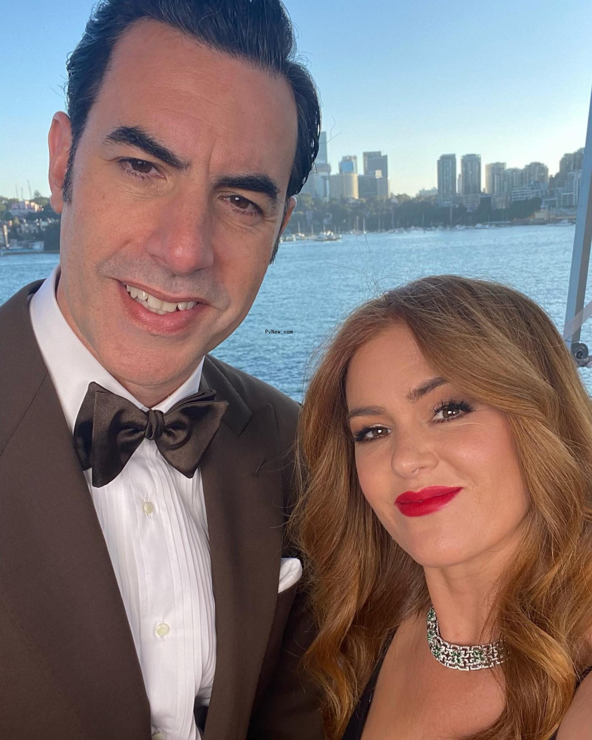 Isla Fisher and Sacha Baron Cohen in a selfie.