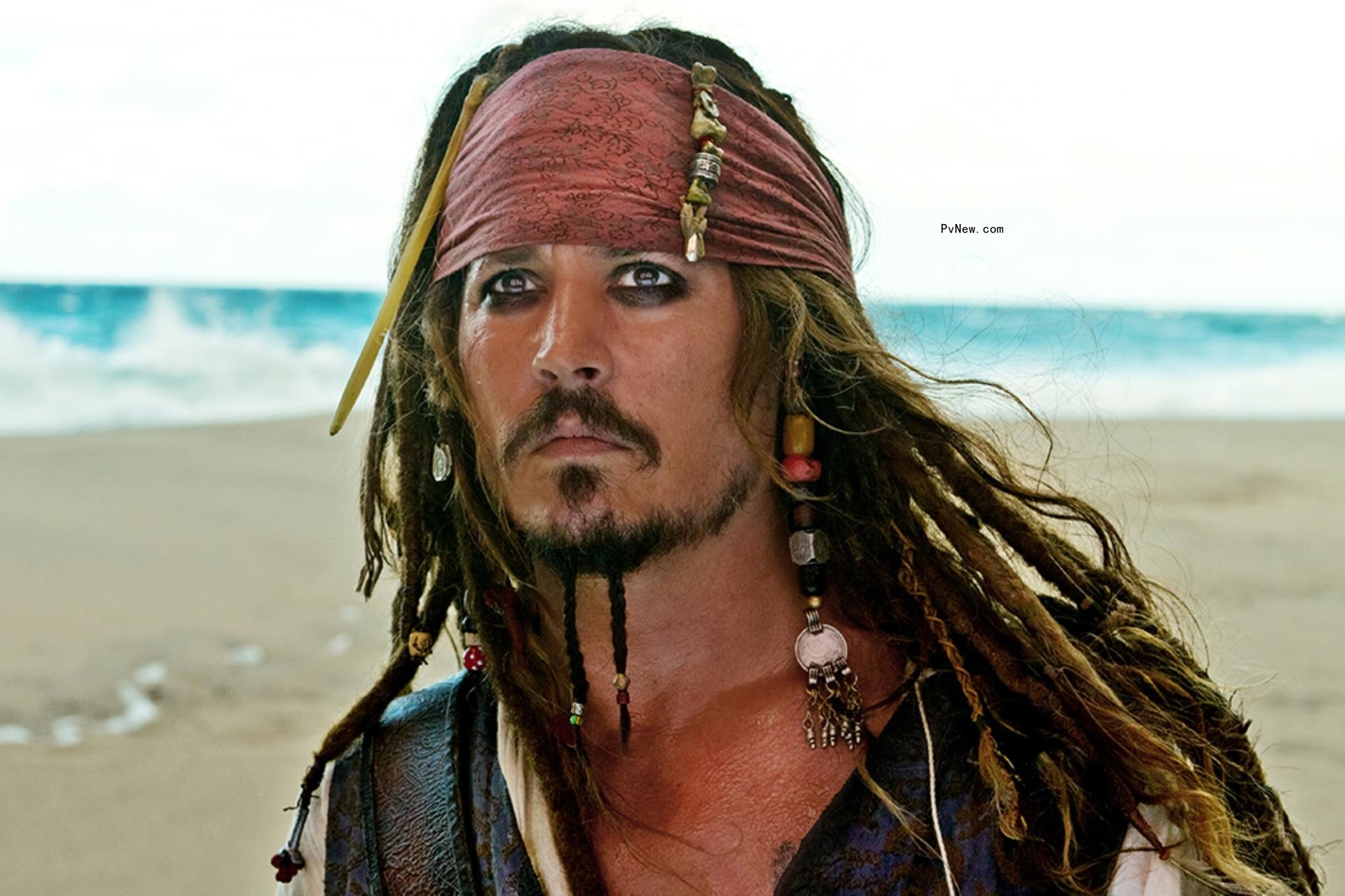 ‘Pirates of the Caribbean’ Producer Would Bring Johnny Depp Back in New Reboot ‘If It Were Up to Me,’ Thinks Disney Still ‘Really Wants to Make’ Margot Robbie’s ‘Pirates’ Movie