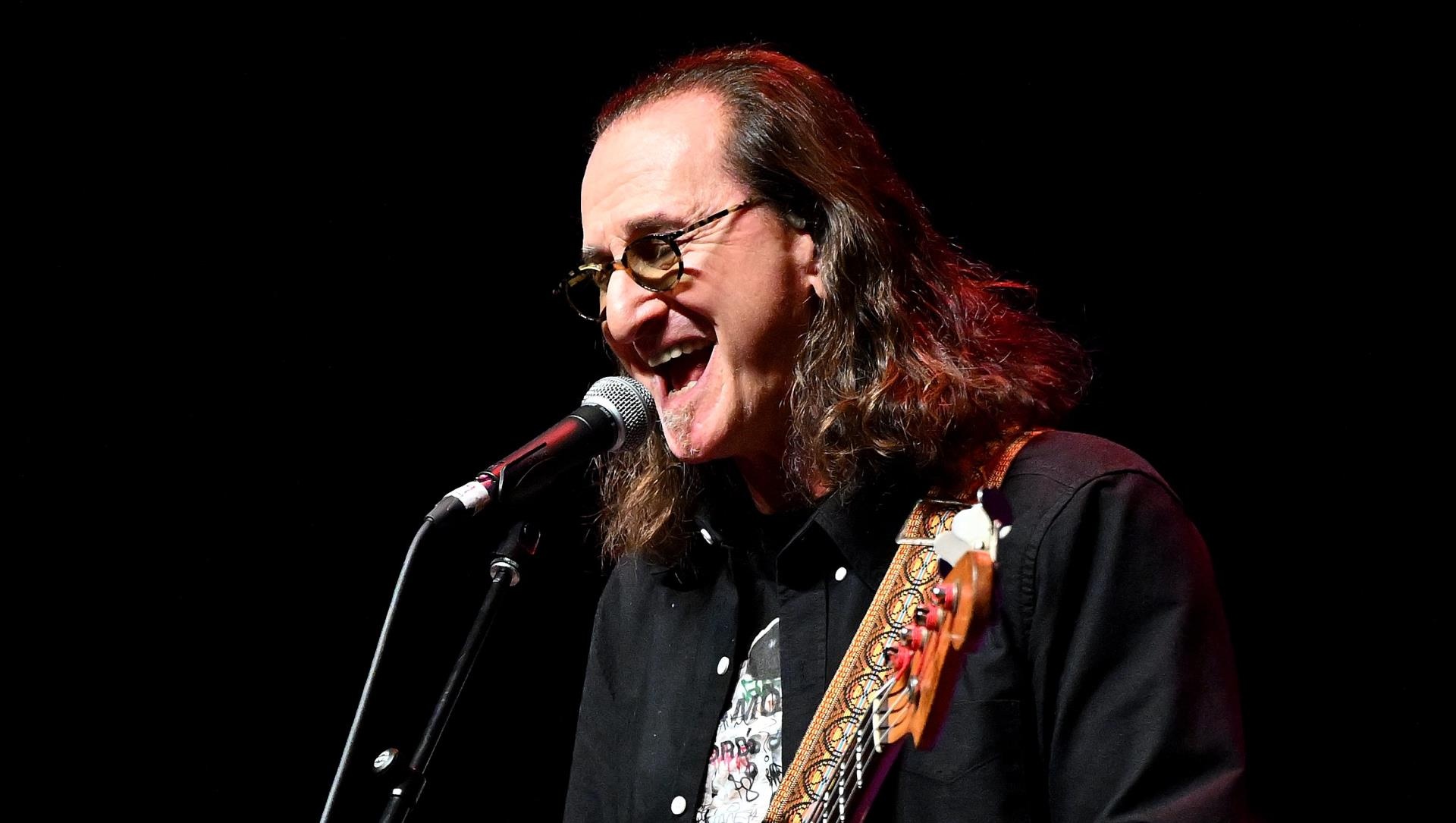 Rush’s Geddy Lee and Alex Lifeson Make Surprise Performance at Gordon Lightfoot Tribute Co<i></i>ncert in Toronto