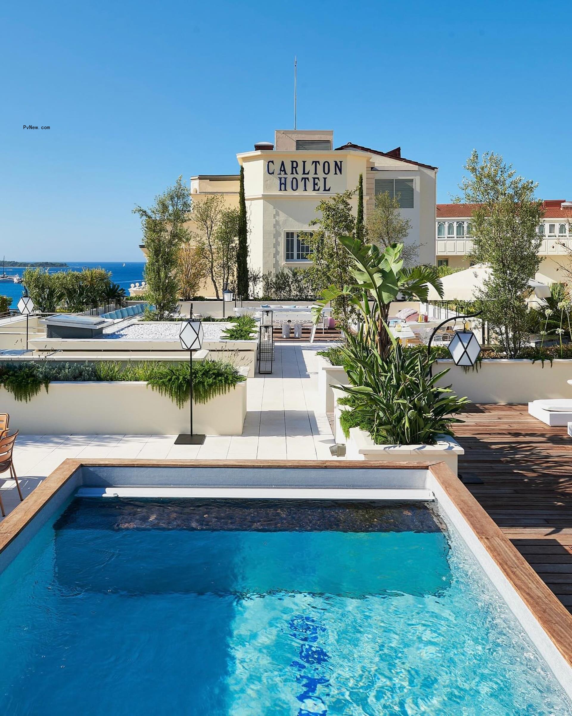 A pool at Carlton Cannes, a Regent Hotel.
