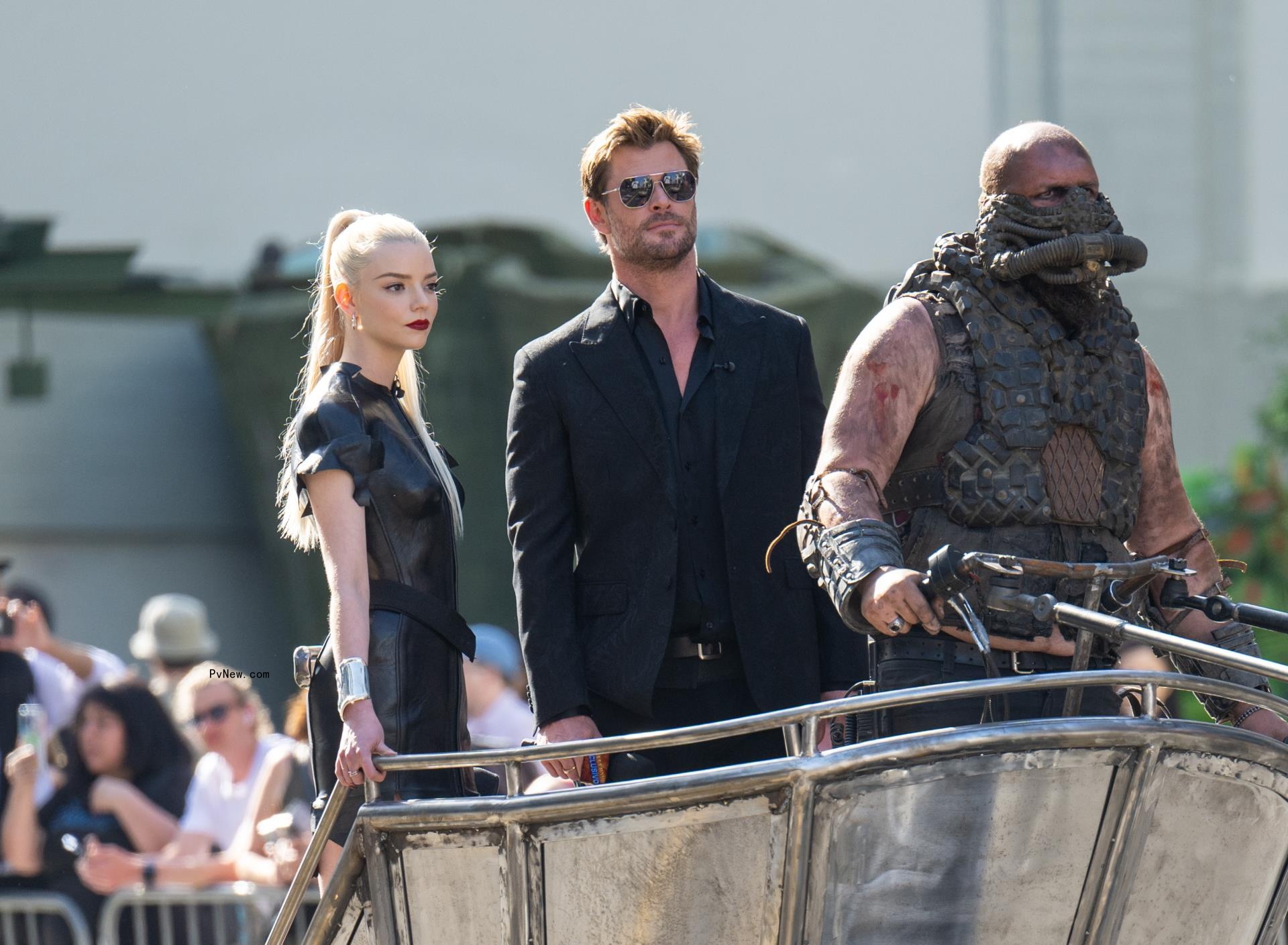 Chris Hemsworth and Anya Taylor-Joy