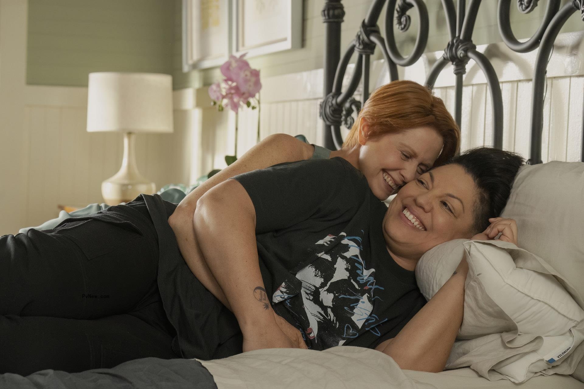 Cynthia Nixon and Sara Ramirez in