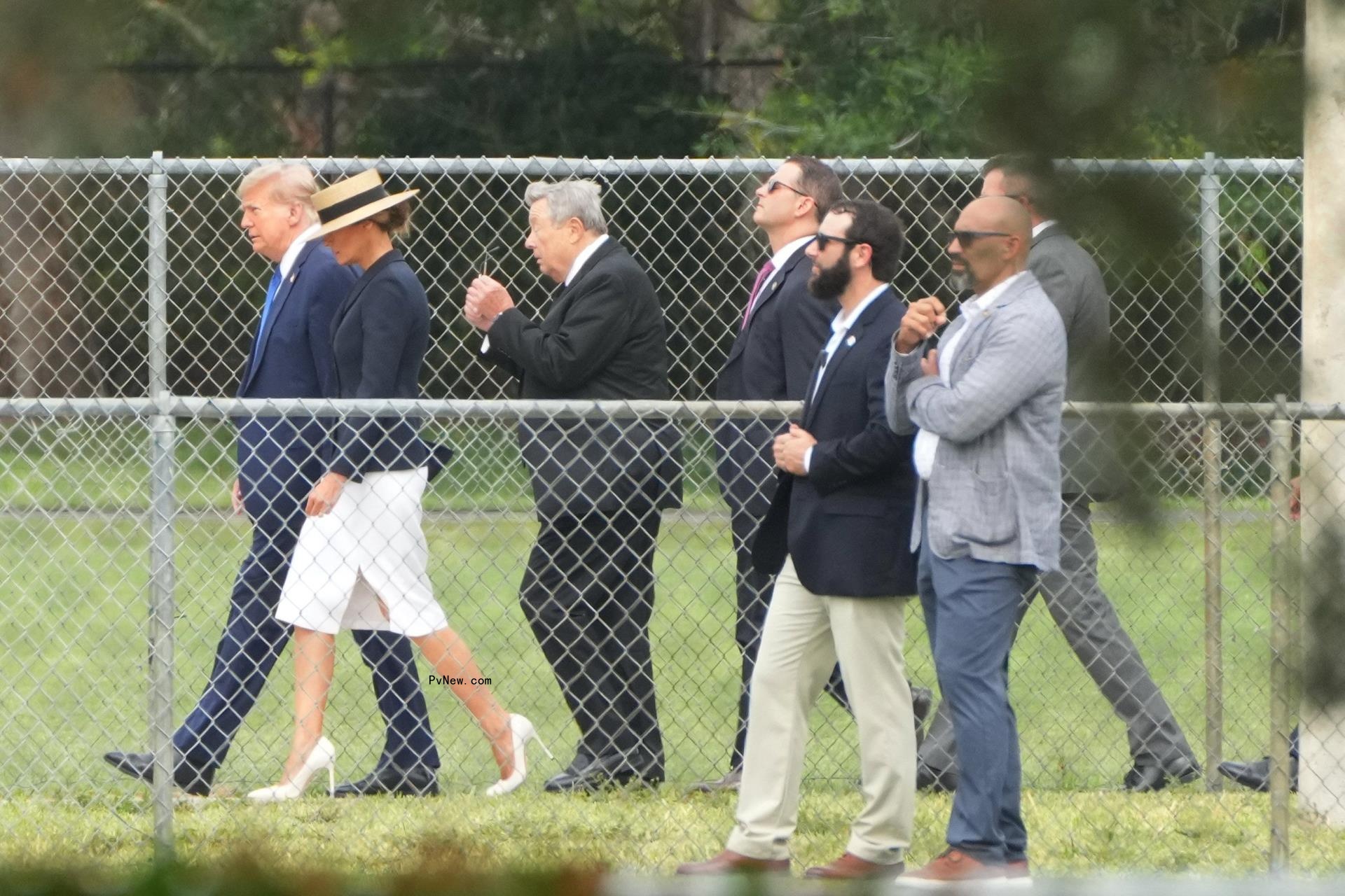 Do<i></i>nald and Melania Trump